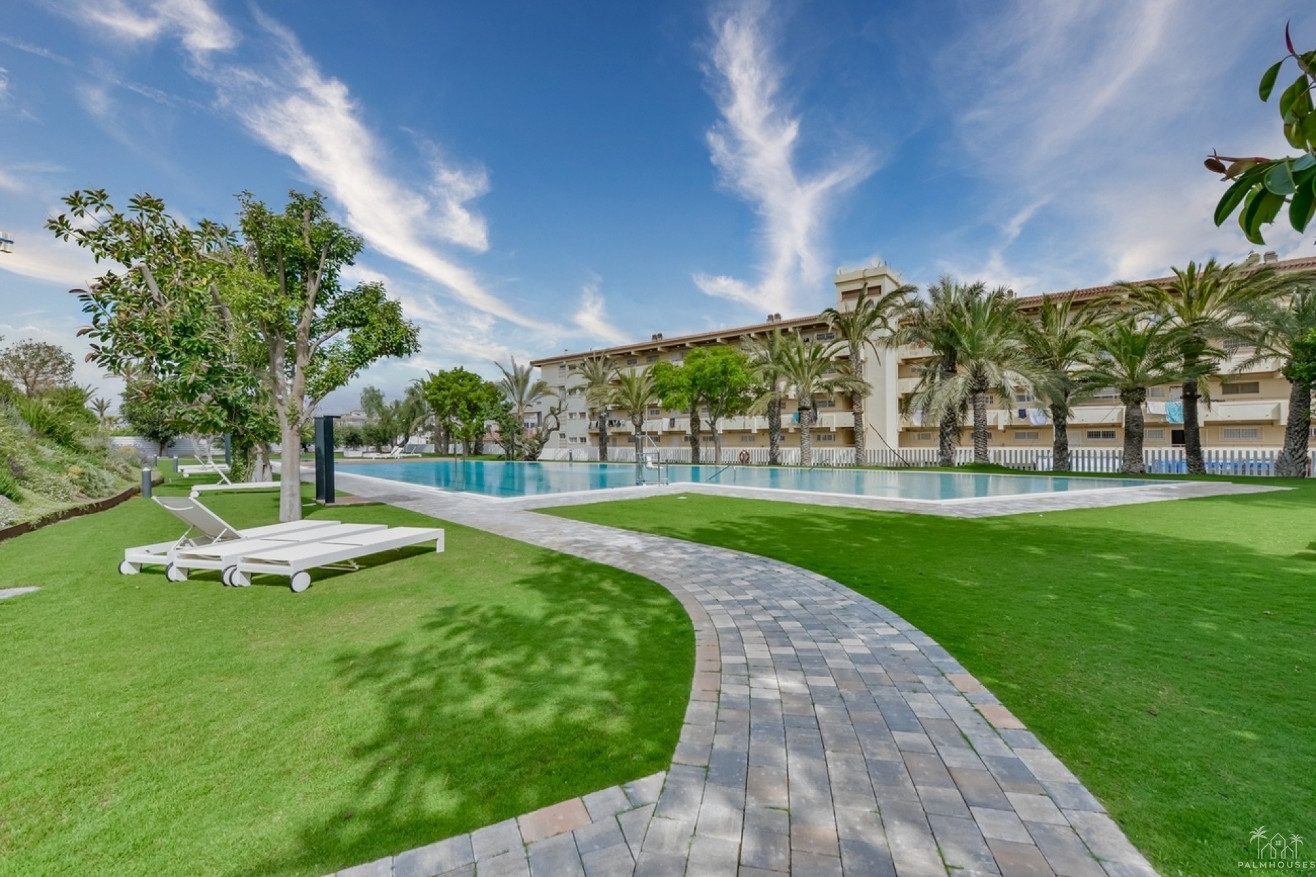 Resale - Apartments - Alfaz del Pi - Albir