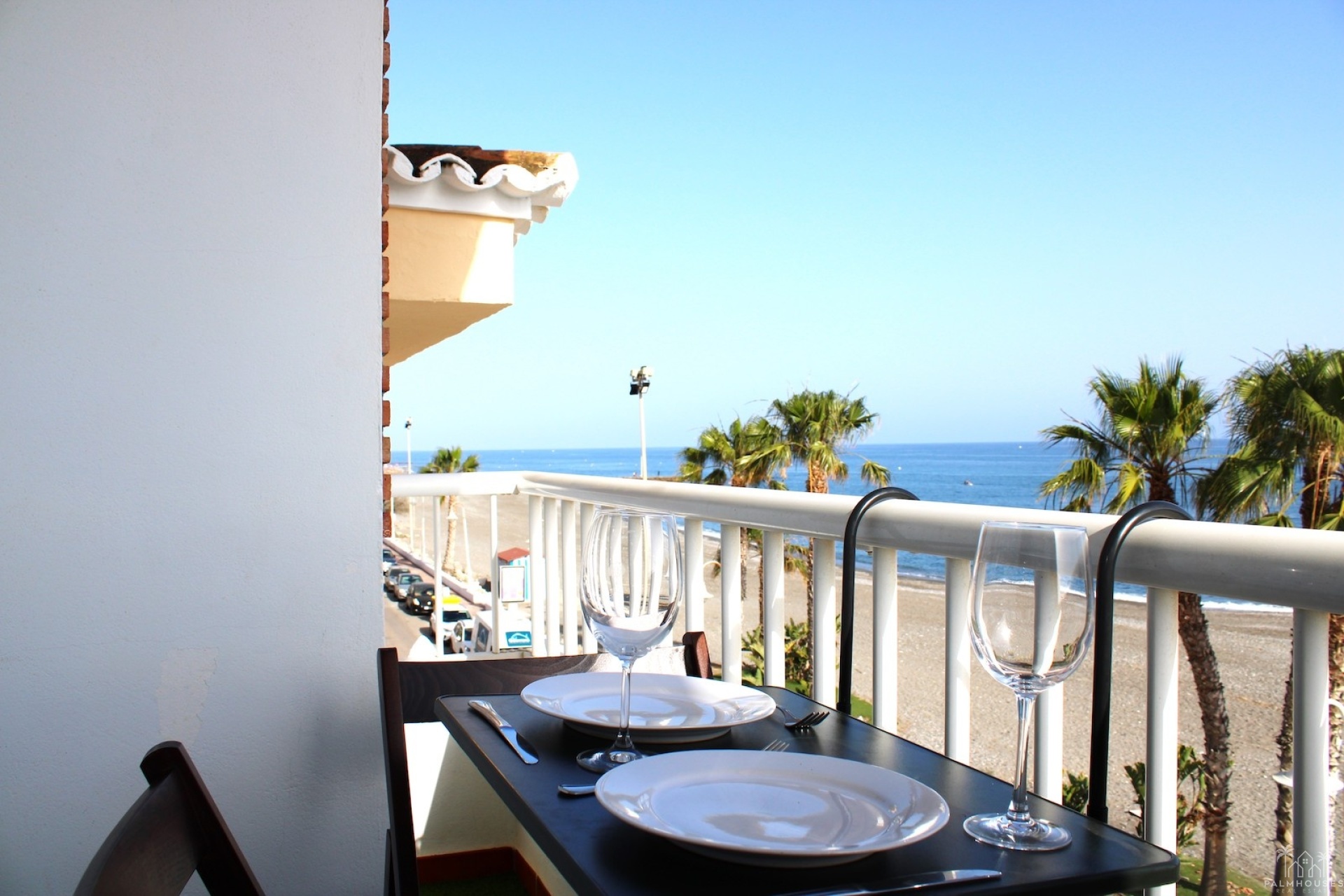 Resale - Apartments - Algarrobo Costa - Costa del Sol