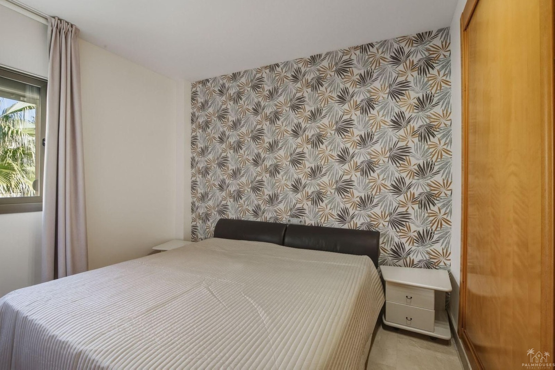 Resale - Apartments - Benahavís - Costa del Sol