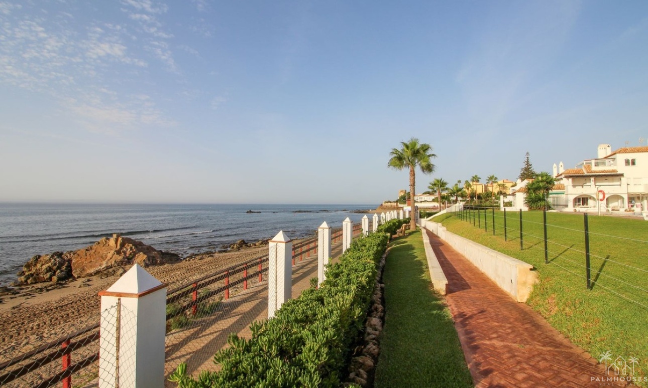 Resale - Apartments - Calahonda - Costa del Sol