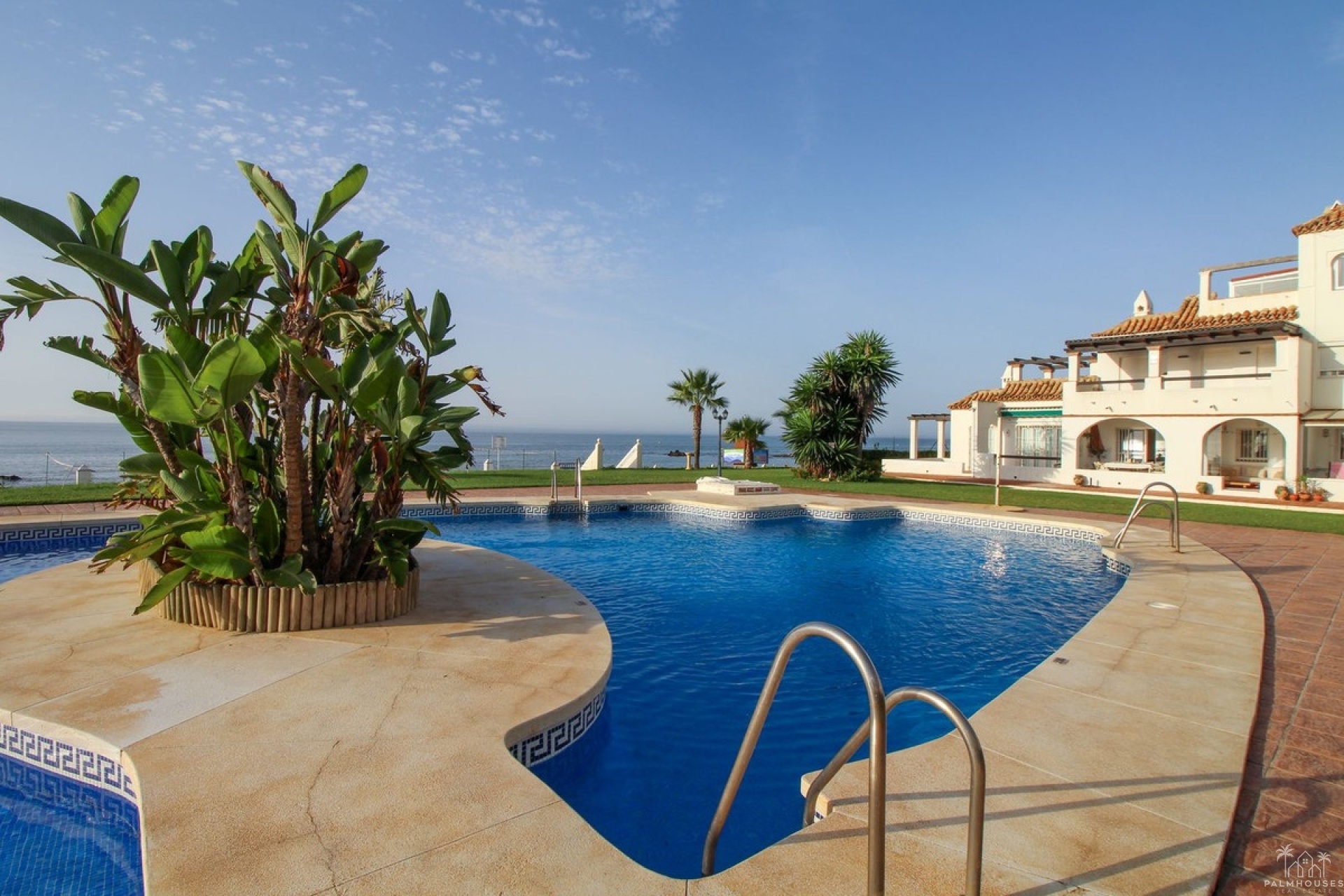 Resale - Apartments - Calahonda - Costa del Sol