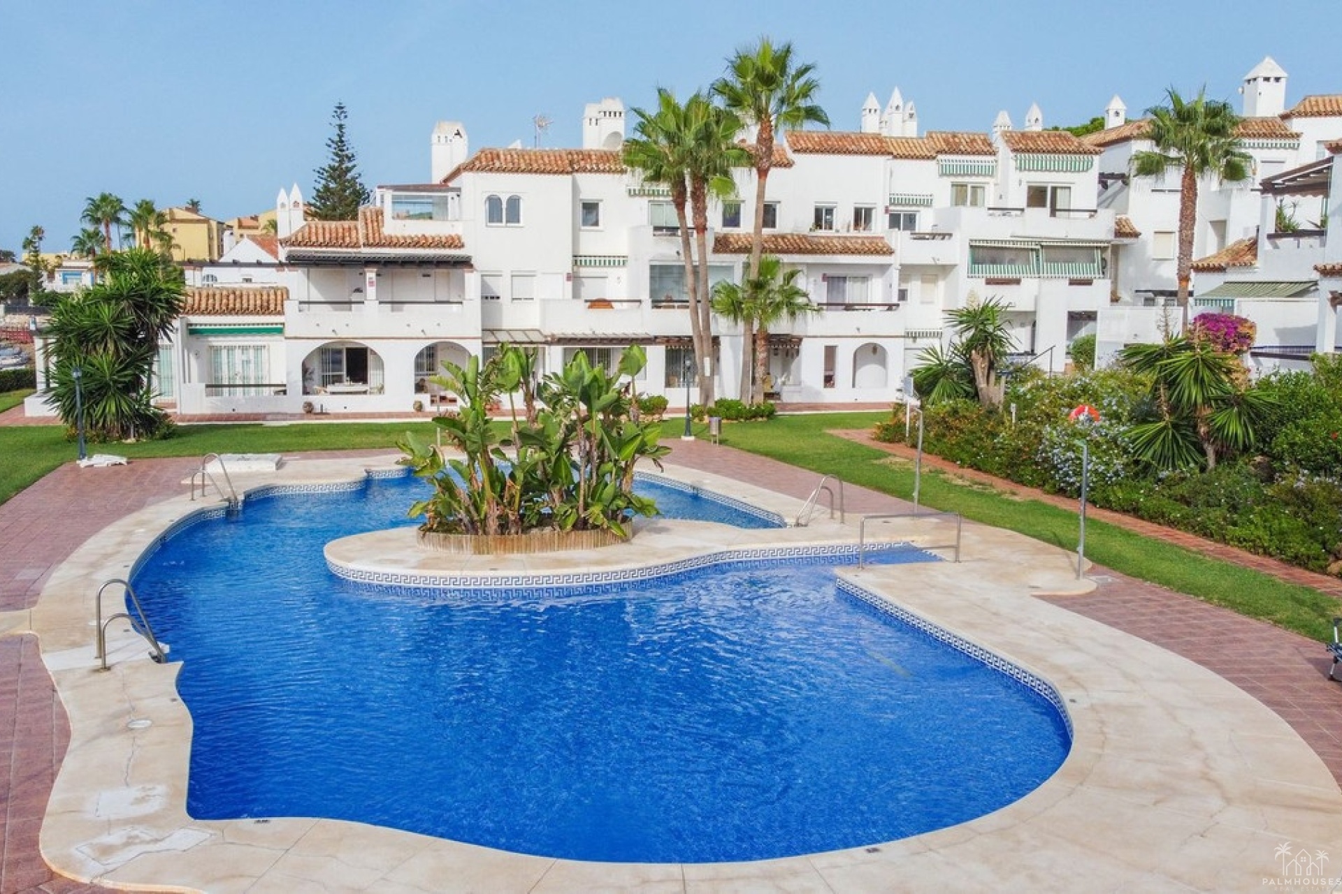 Resale - Apartments - Calahonda - Costa del Sol