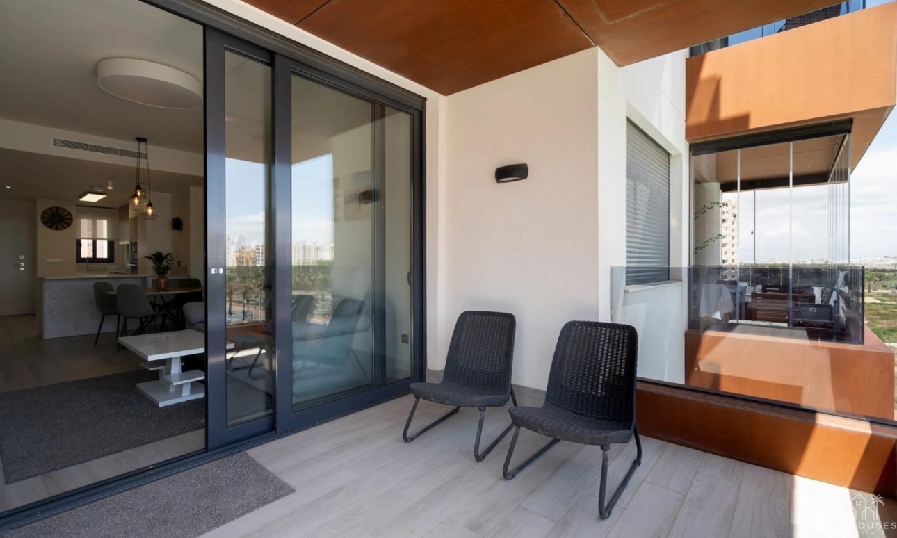 Resale - Apartments - Guardamar del Segura - Puerto Deportivo