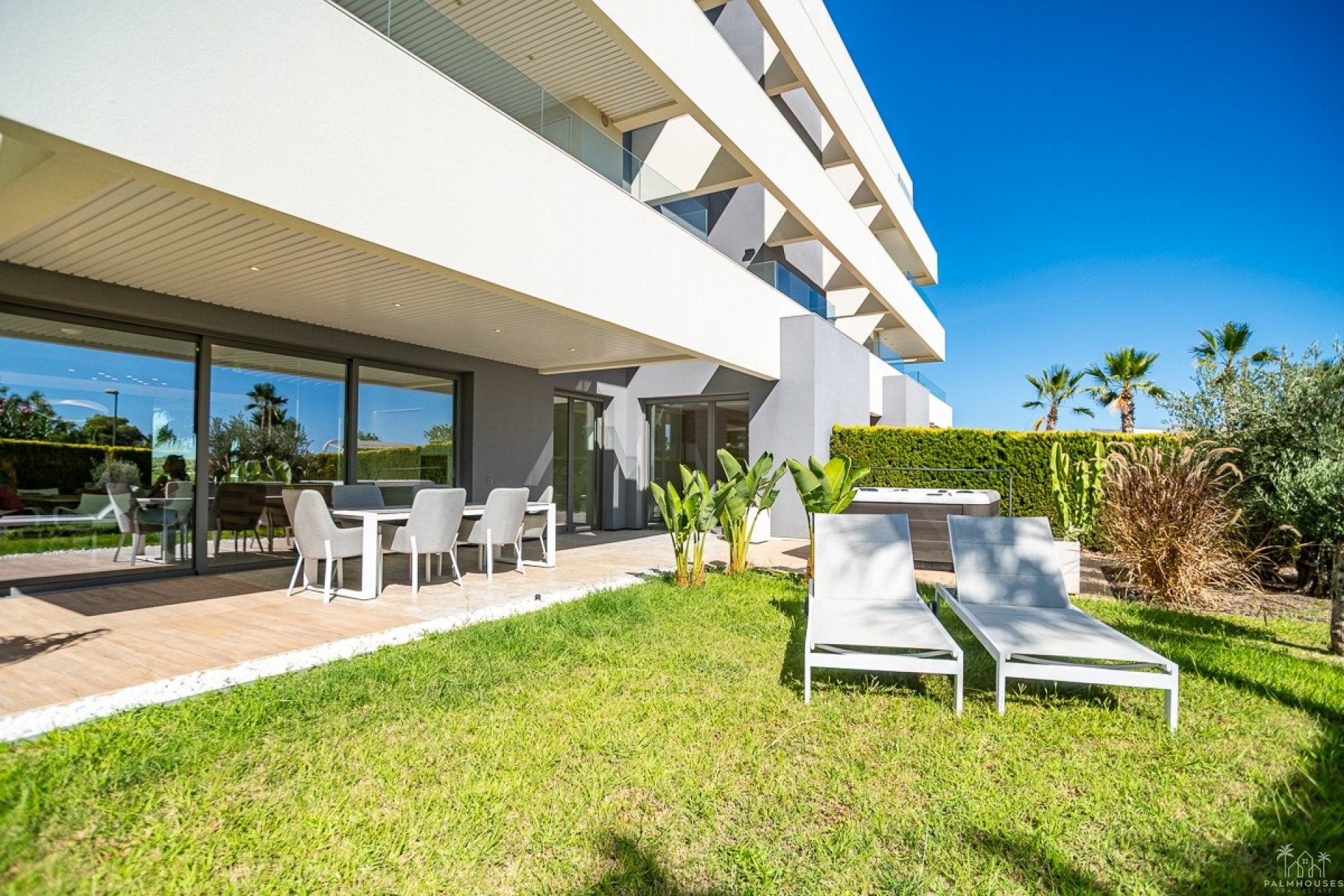 Resale - Apartments - Las Colinas Golf Resort - Las Colinas