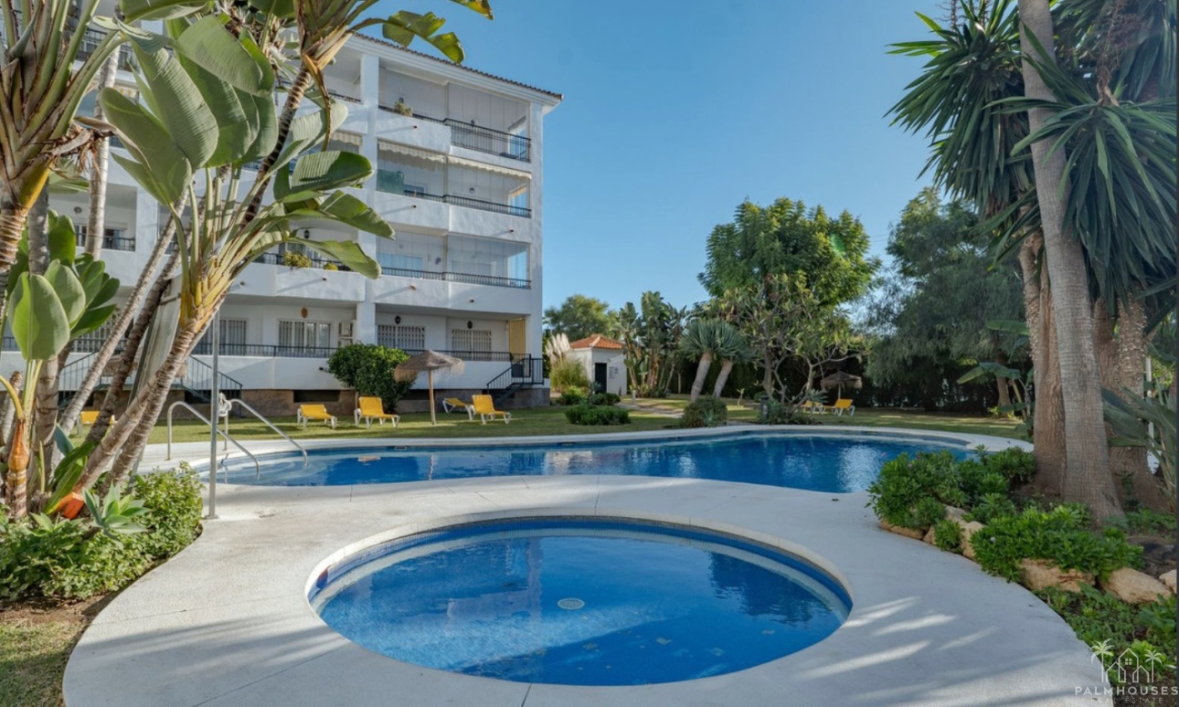 Resale - Apartments - Malaga - Calahonda