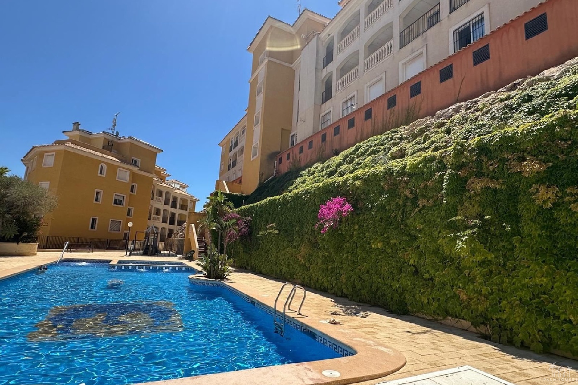 Resale - Apartments - Orihuela - Campoamor