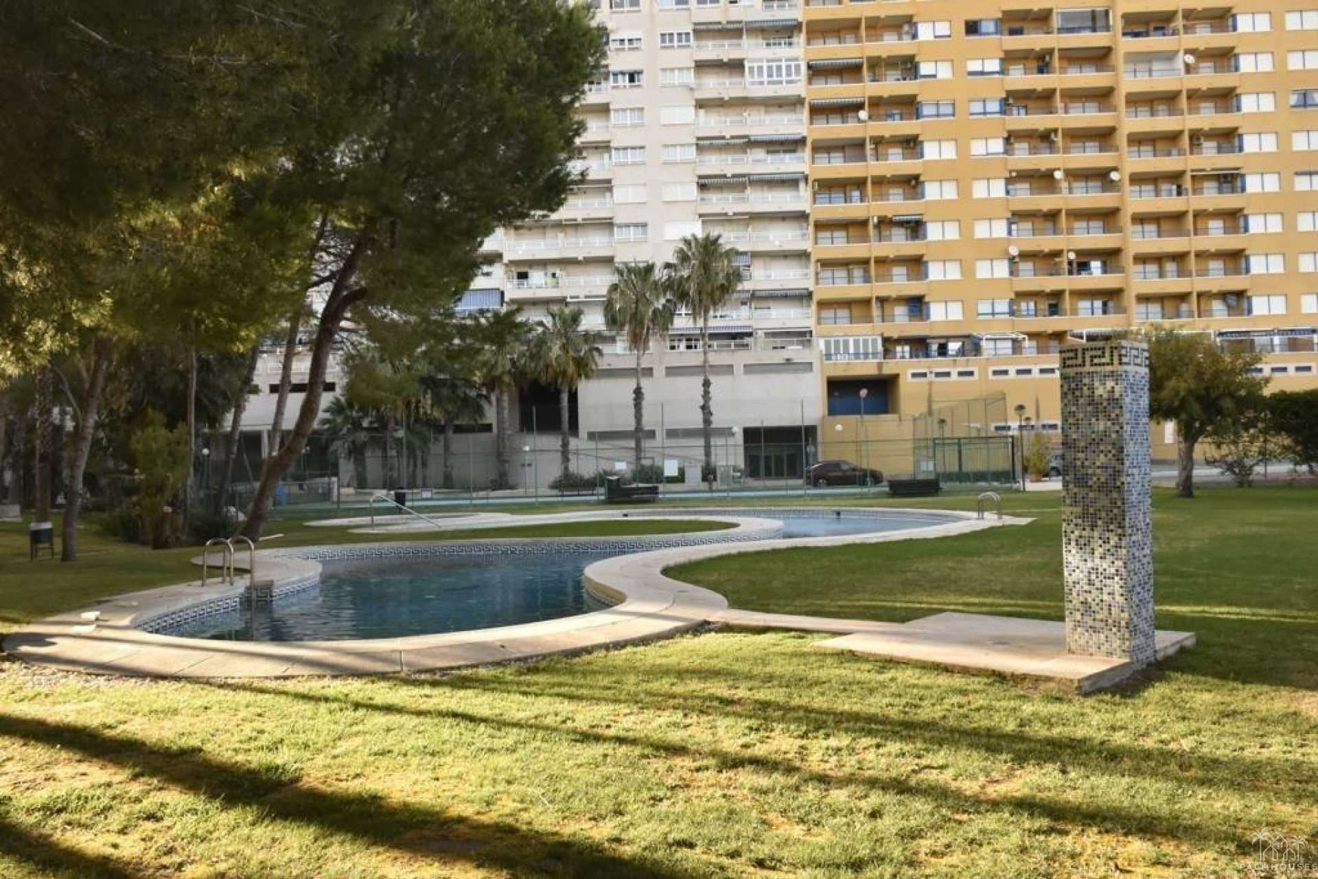 Resale - Apartments - Orihuela Costa - Campoamor