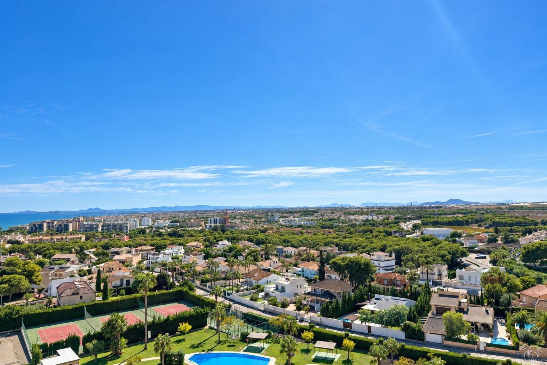 Resale - Apartments - Orihuela Costa - Campoamor