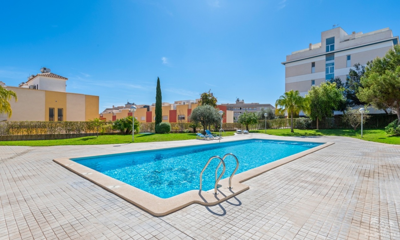 Resale - Apartments - Orihuela Costa - Costa Blanca