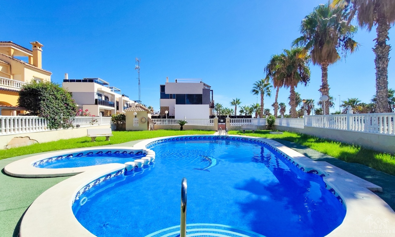 Resale - Apartments - Orihuela Costa - Costa Blanca