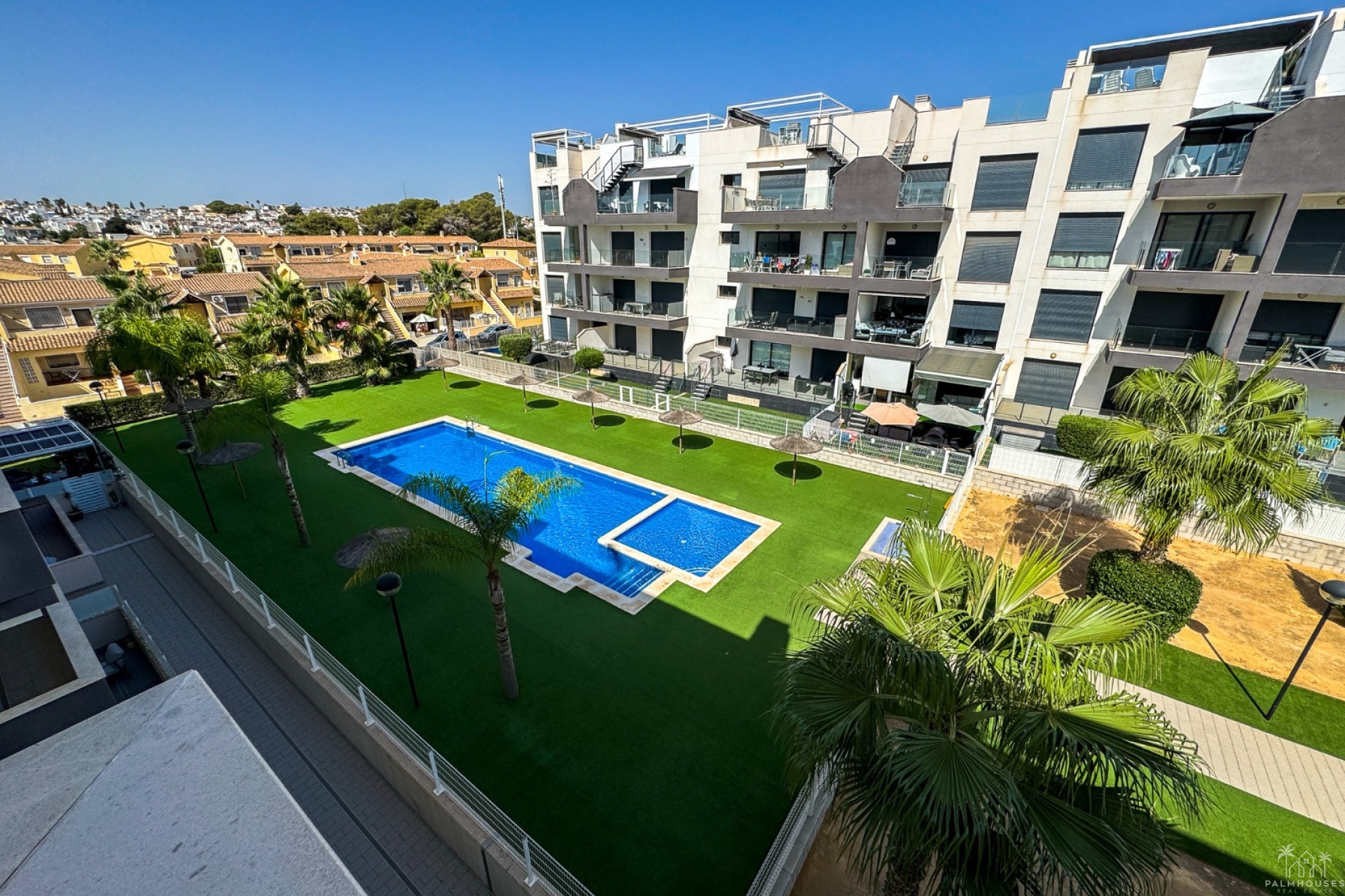Resale - Apartments - Orihuela Costa - Costa Blanca