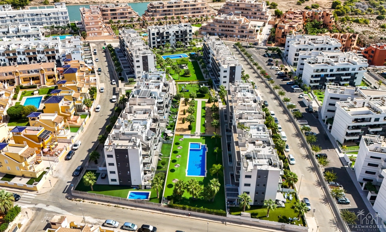 Resale - Apartments - Orihuela Costa - Costa Blanca