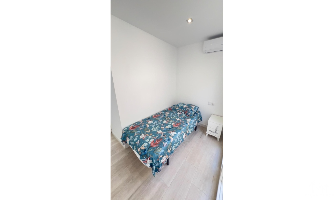 Resale - Apartments - Orihuela Costa - La Regia