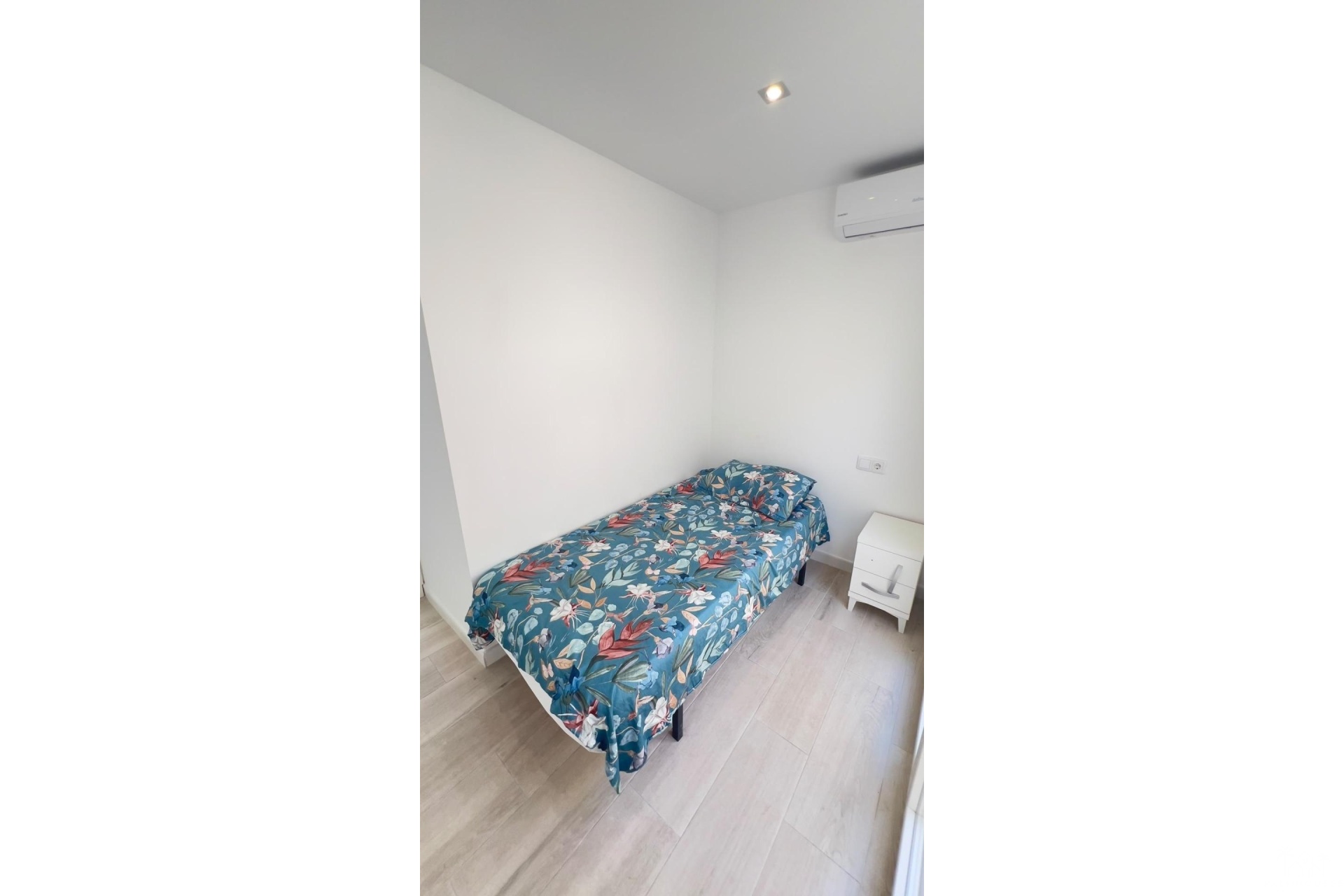 Resale - Apartments - Orihuela Costa - La Regia