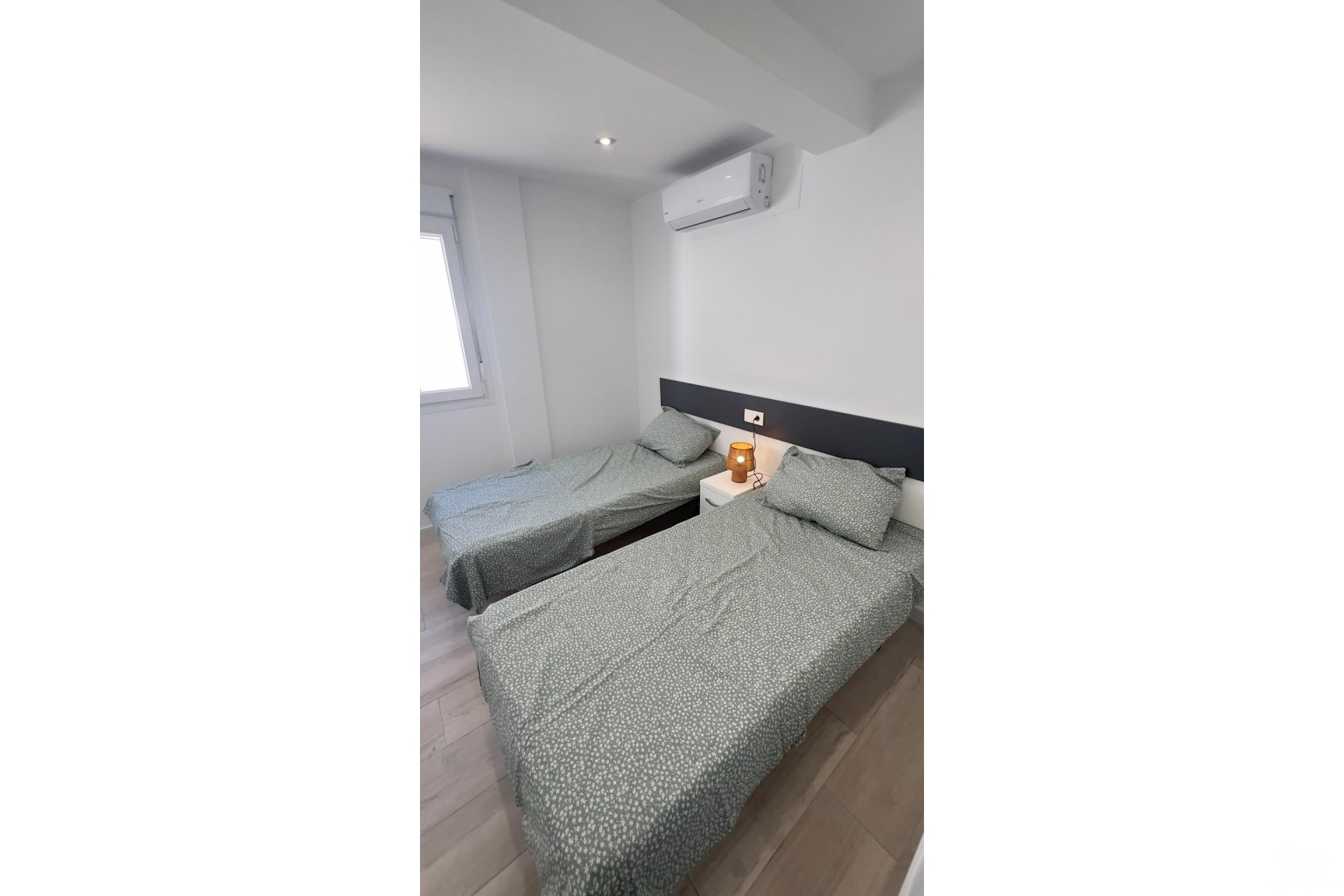 Resale - Apartments - Orihuela Costa - La Regia
