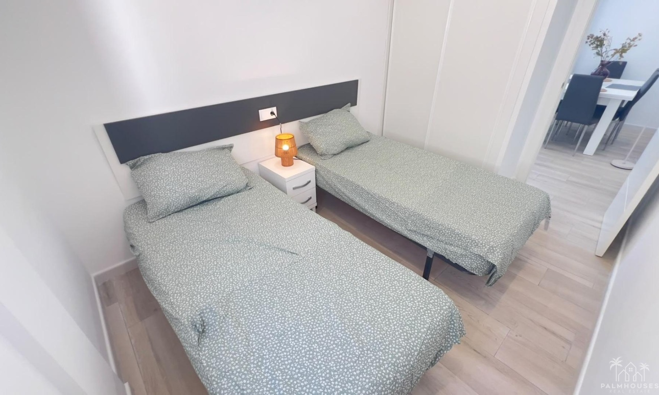 Resale - Apartments - Orihuela Costa - La Regia