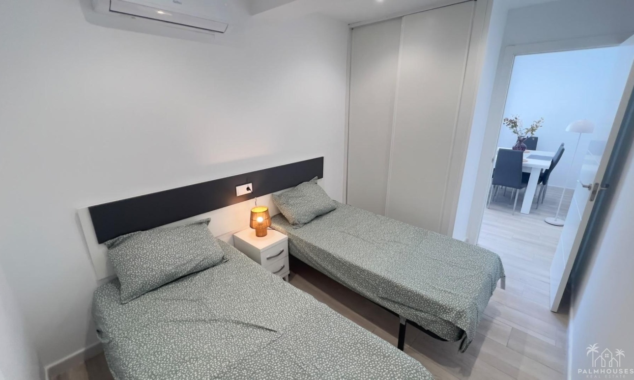Resale - Apartments - Orihuela Costa - La Regia