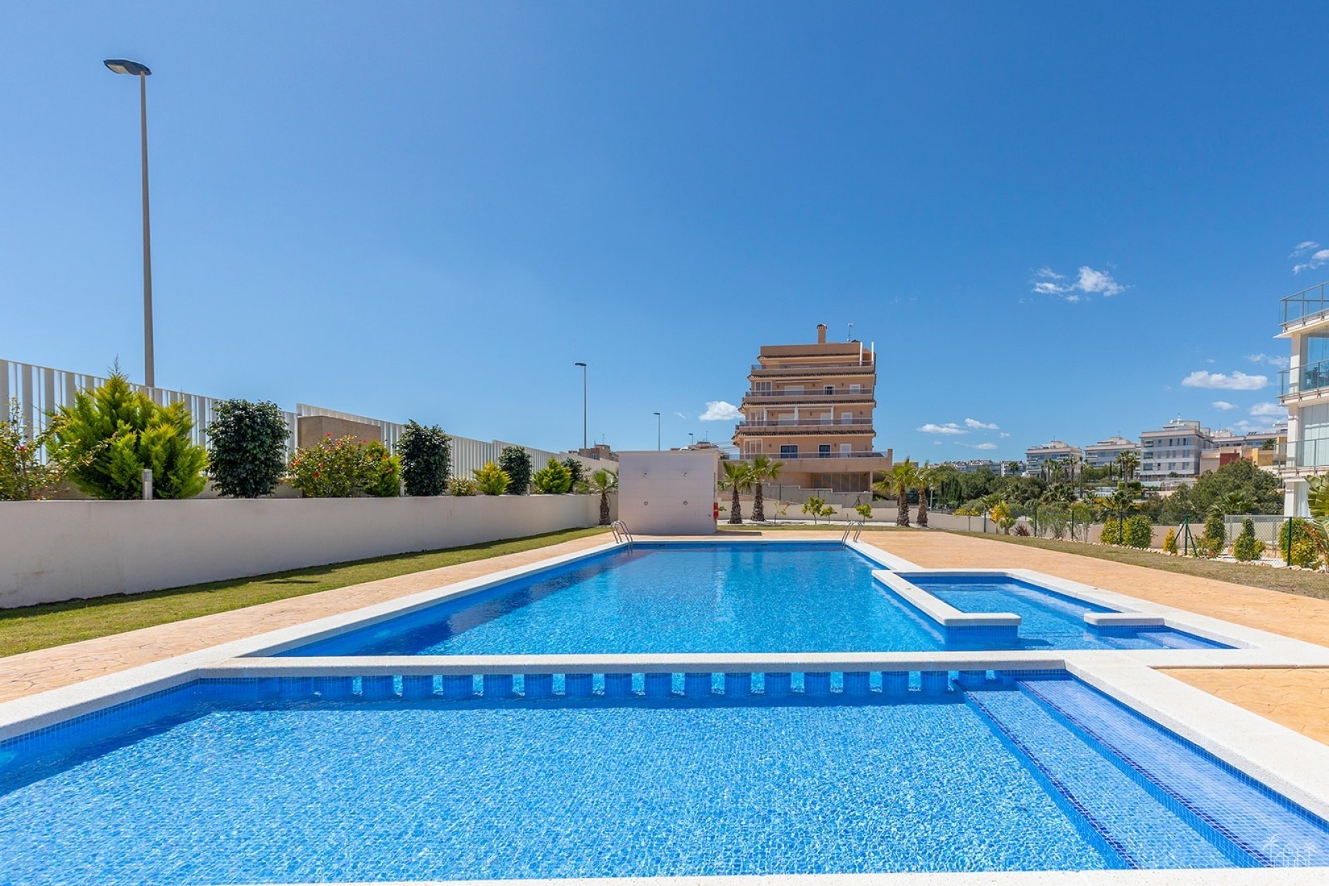 Resale - Apartments - Orihuela Costa - La Zenia