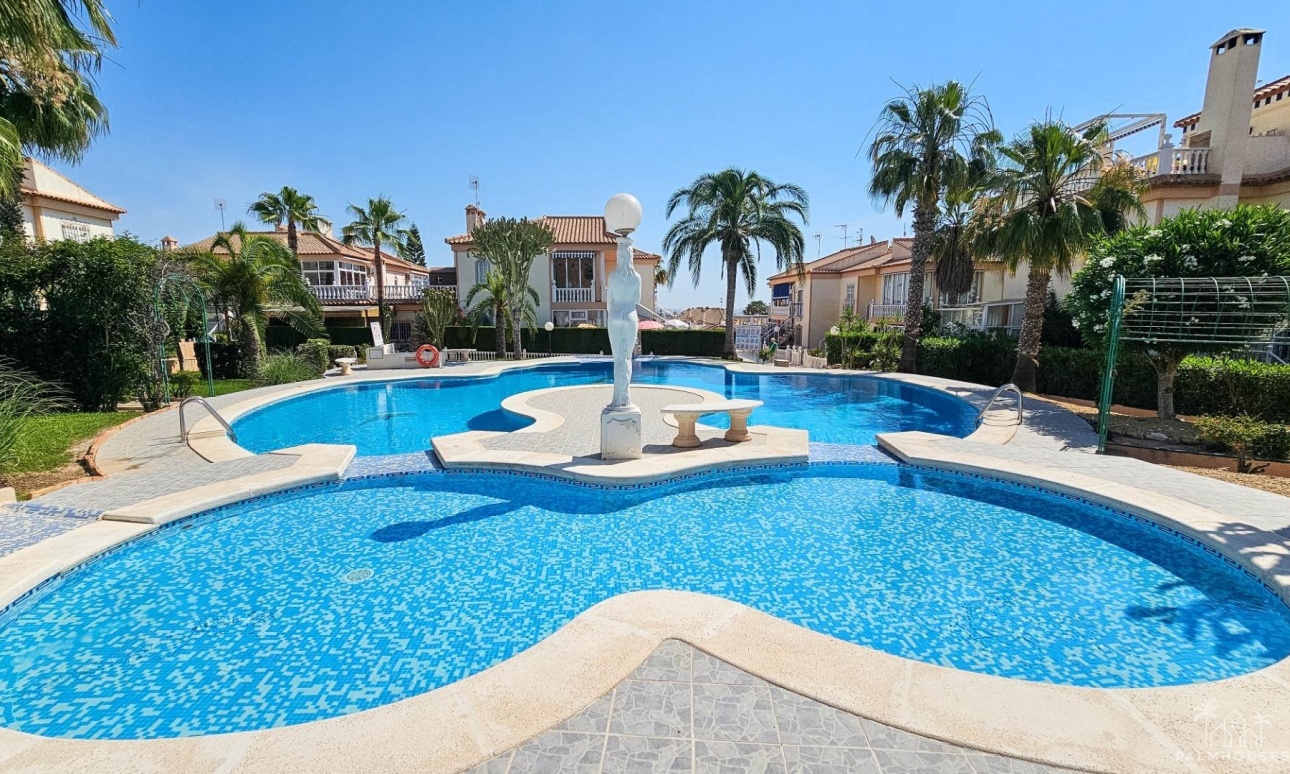 Resale - Apartments - Orihuela Costa - Los Altos
