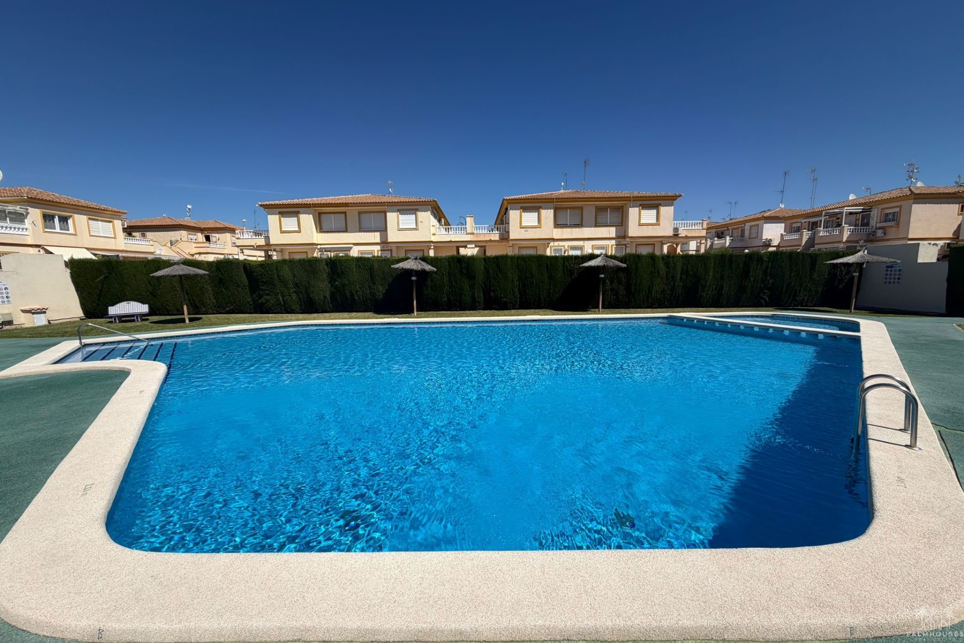 Resale - Apartments - Orihuela Costa - Playa Flamenca