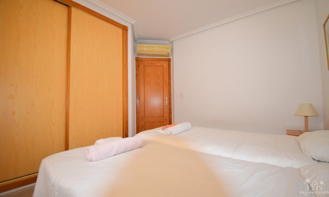 Resale - Apartments - Orihuela Costa - Playa Flamenca