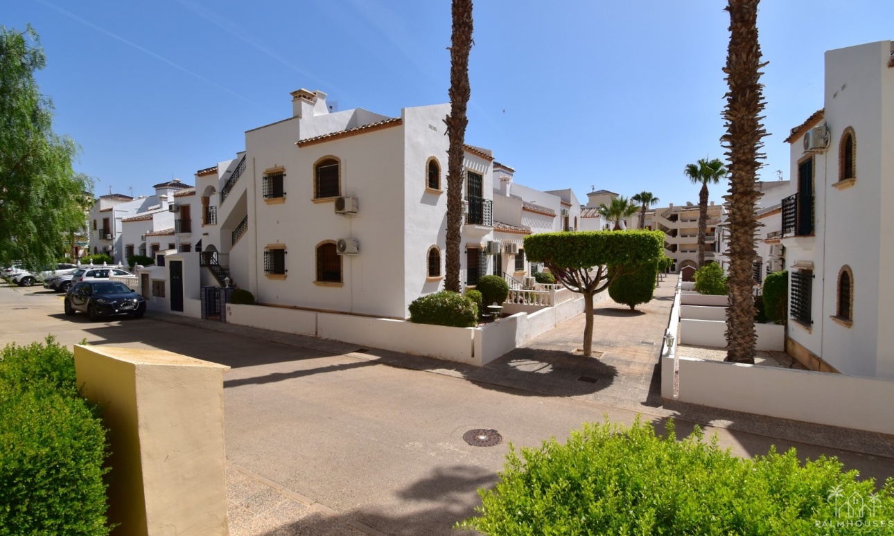 Resale - Apartments - Orihuela Costa - Playa Flamenca