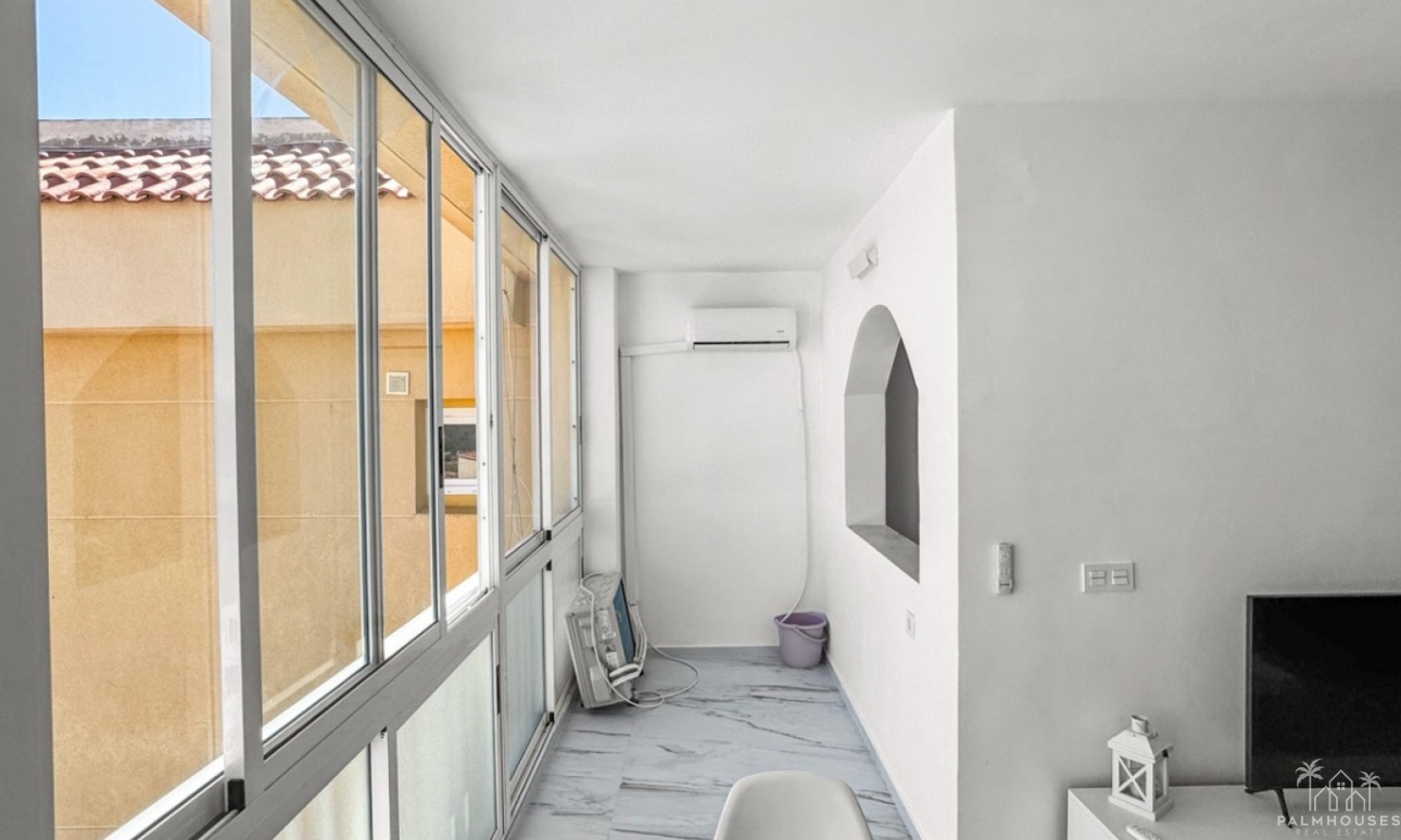 Resale - Apartments - Orihuela Costa - Punta Prima