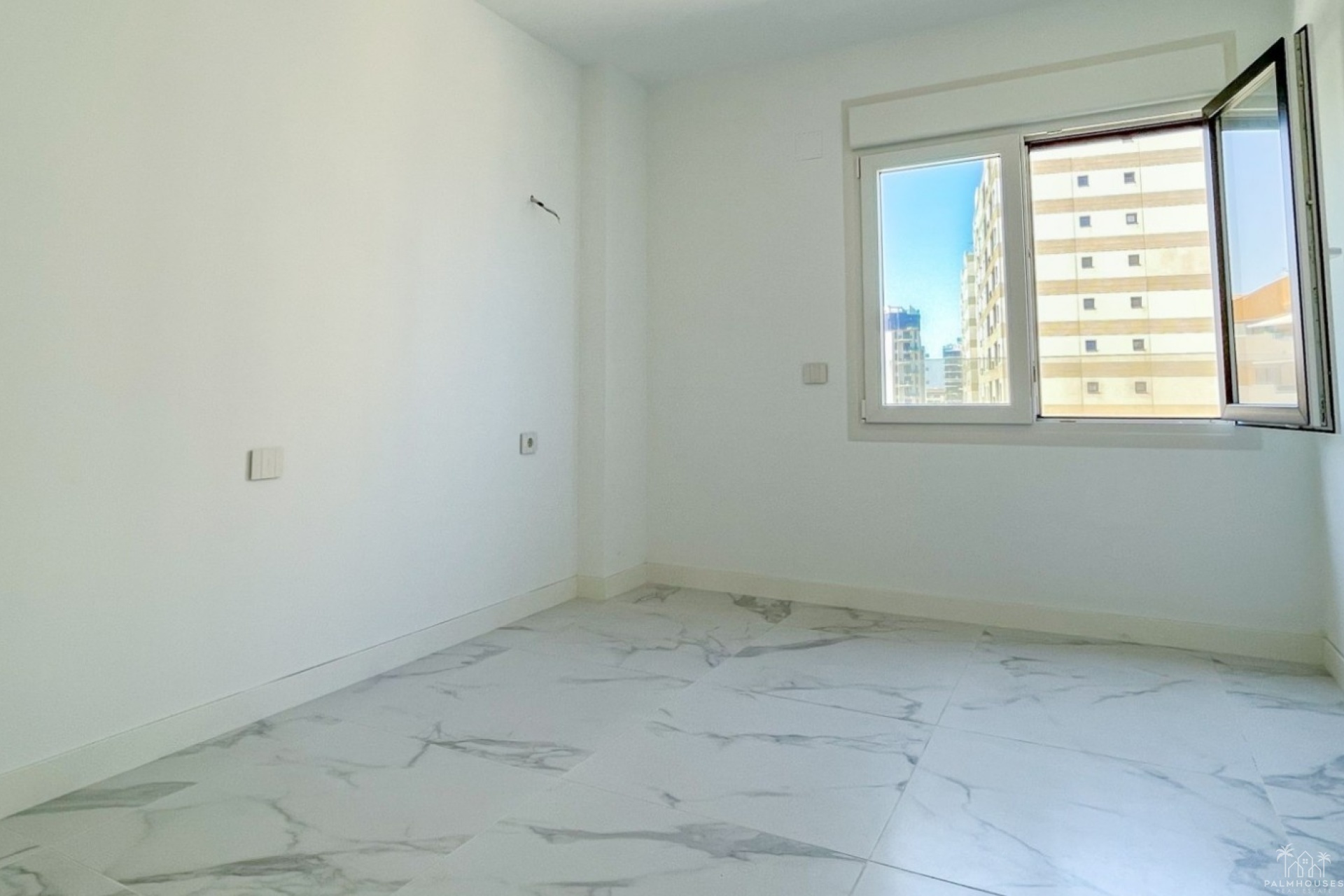 Resale - Apartments - Orihuela Costa - Punta Prima