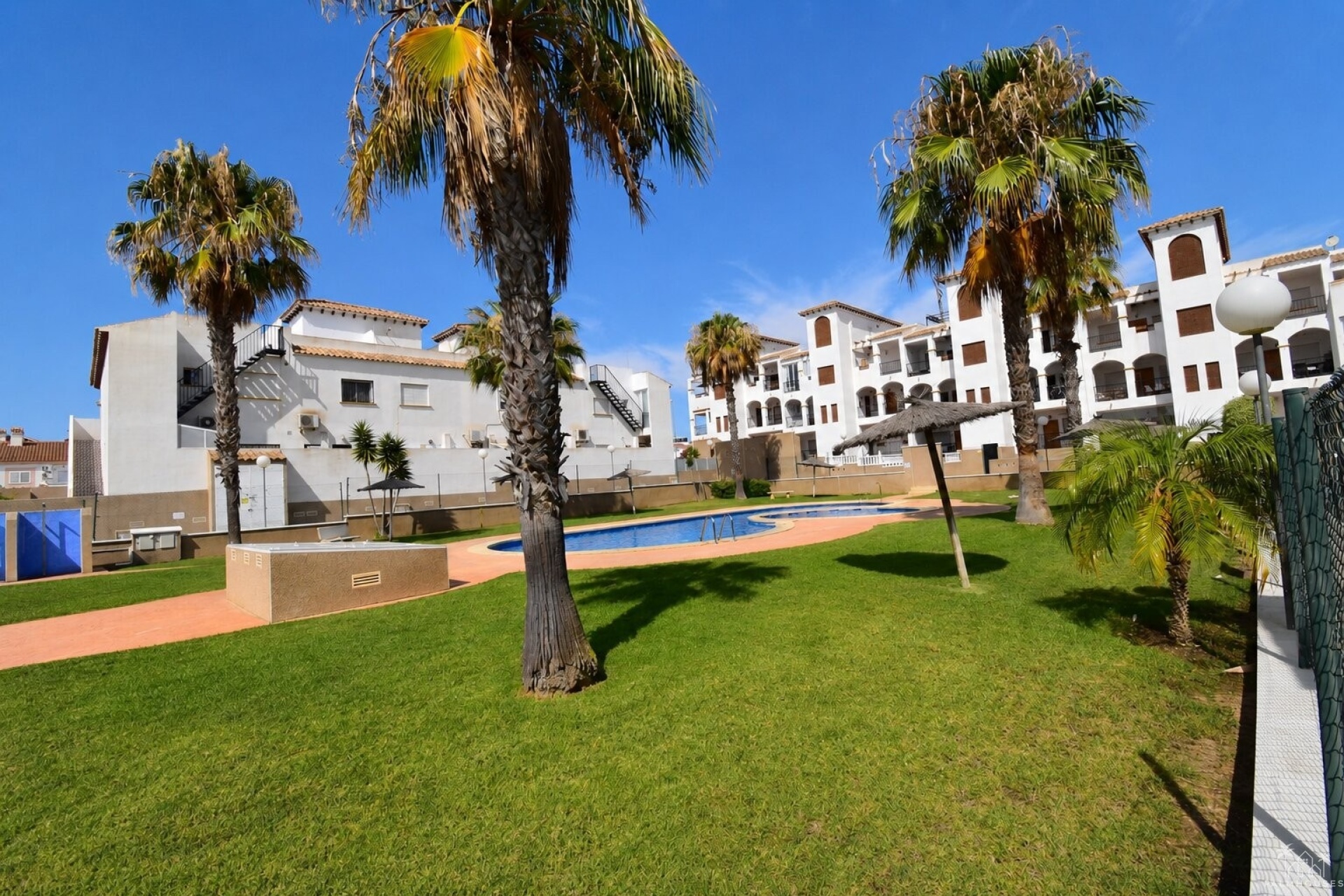 Resale - Apartments - Orihuela Costa - Punta Prima