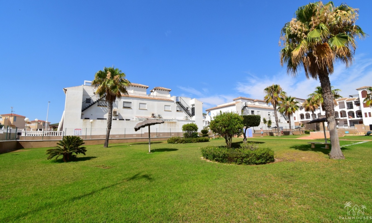 Resale - Apartments - Orihuela Costa - Punta Prima