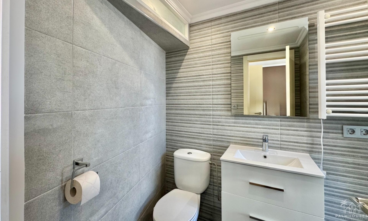 Resale - Apartments - Orihuela Costa - Punta Prima