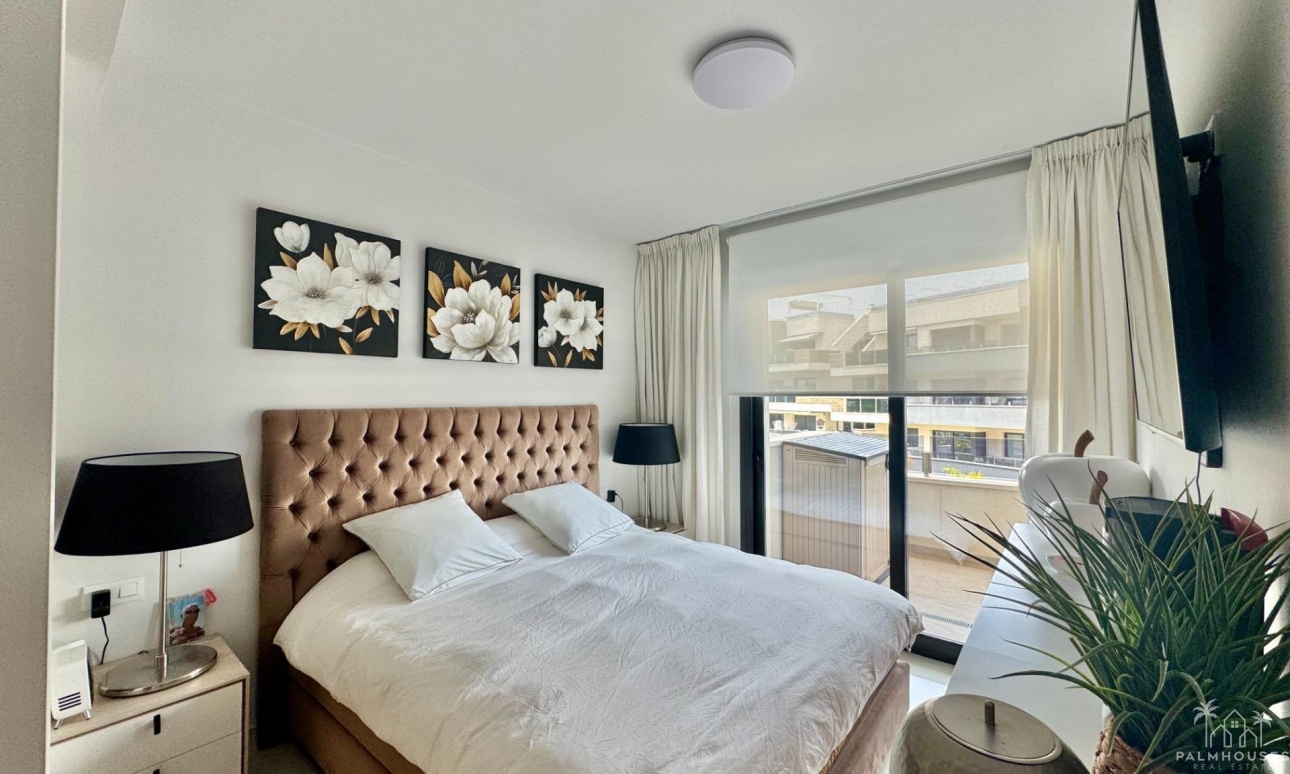 Resale - Apartments - Orihuela Costa - Punta Prima