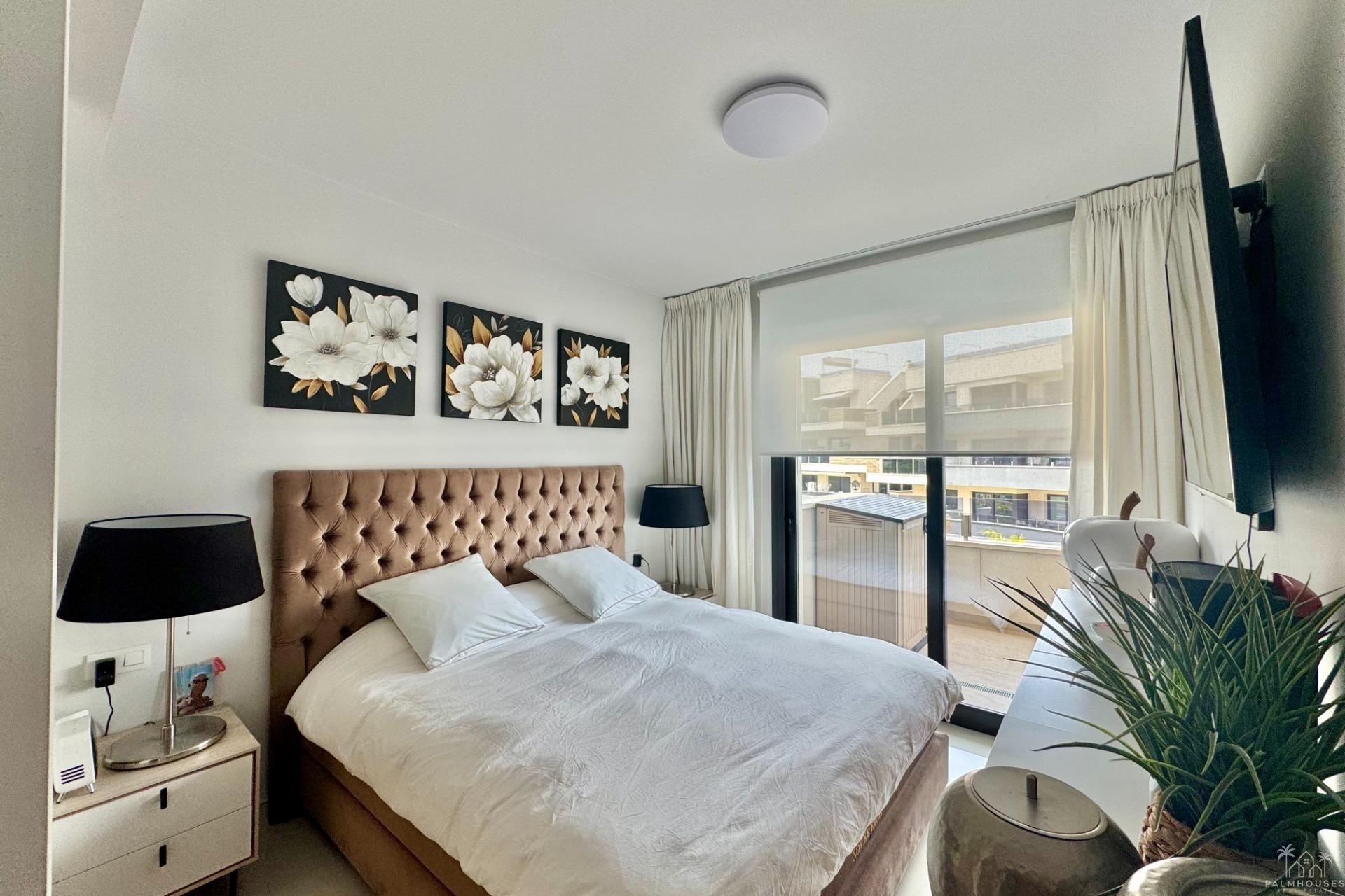 Resale - Apartments - Orihuela Costa - Punta Prima