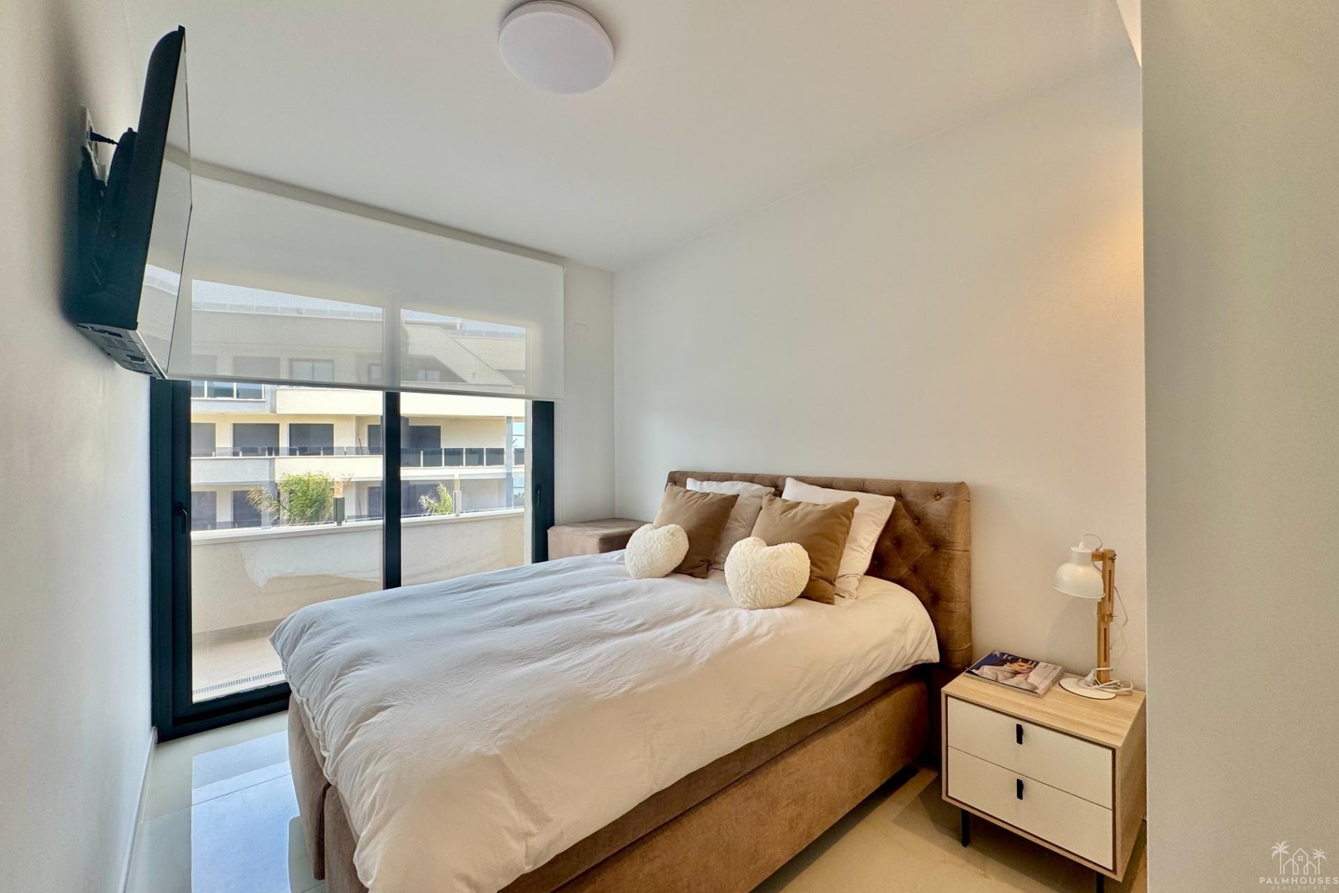 Resale - Apartments - Orihuela Costa - Punta Prima