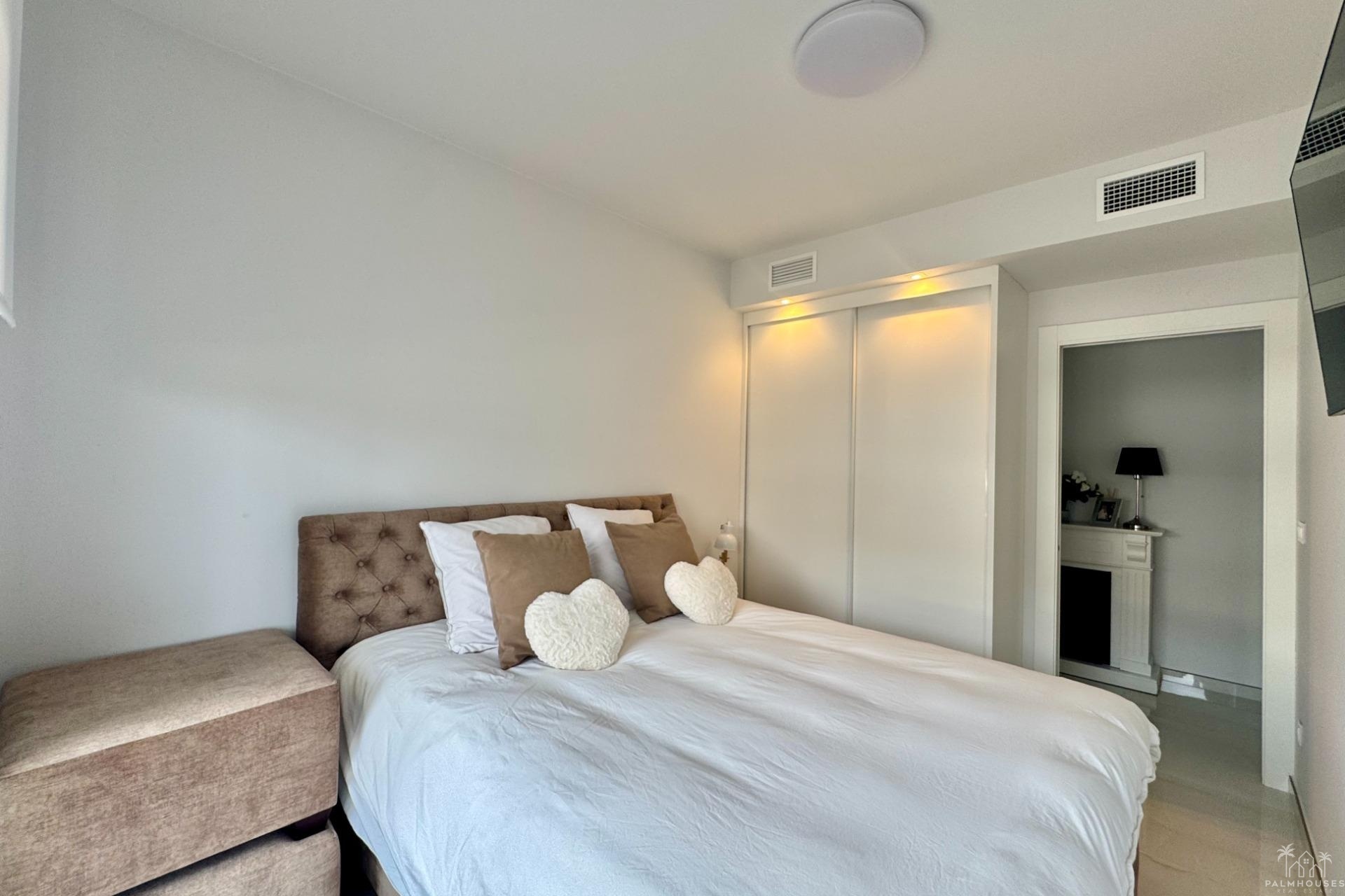 Resale - Apartments - Orihuela Costa - Punta Prima