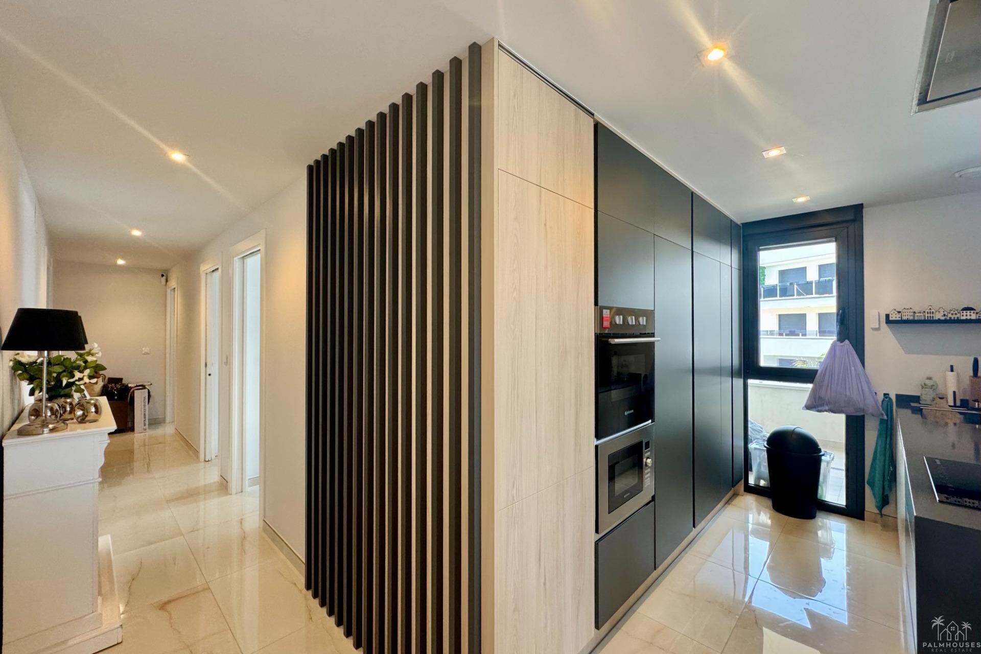Resale - Apartments - Orihuela Costa - Punta Prima