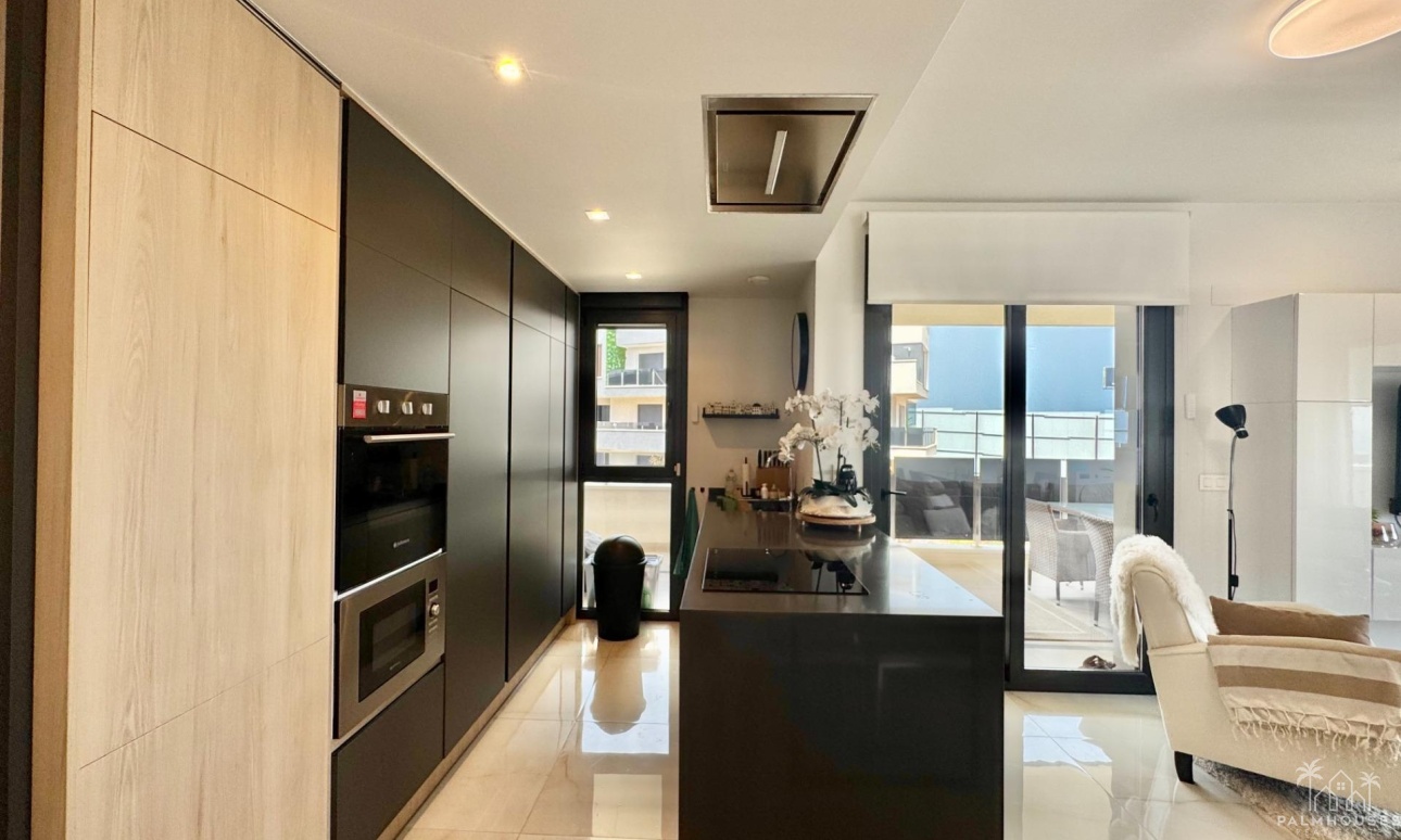 Resale - Apartments - Orihuela Costa - Punta Prima
