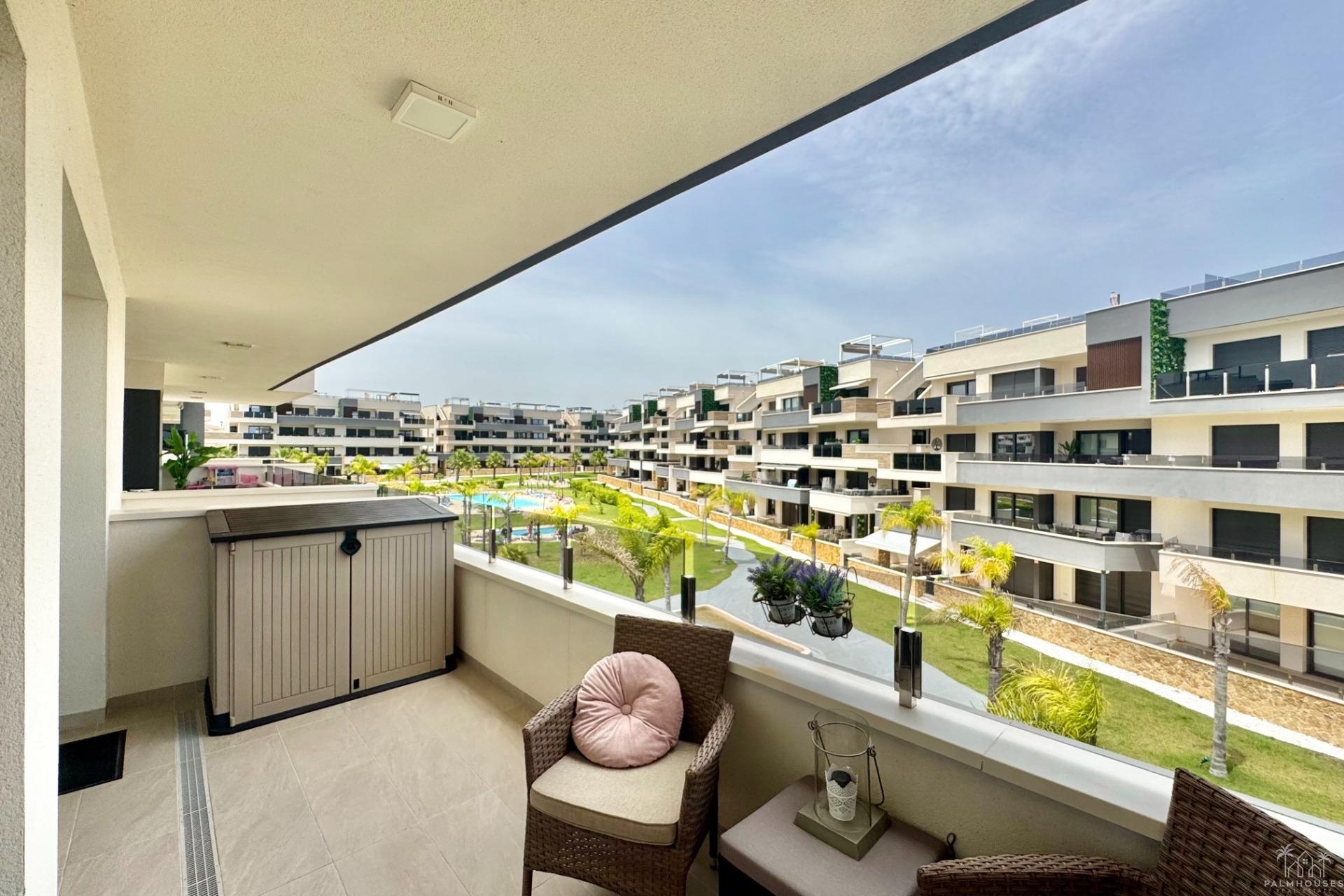 Resale - Apartments - Orihuela Costa - Punta Prima