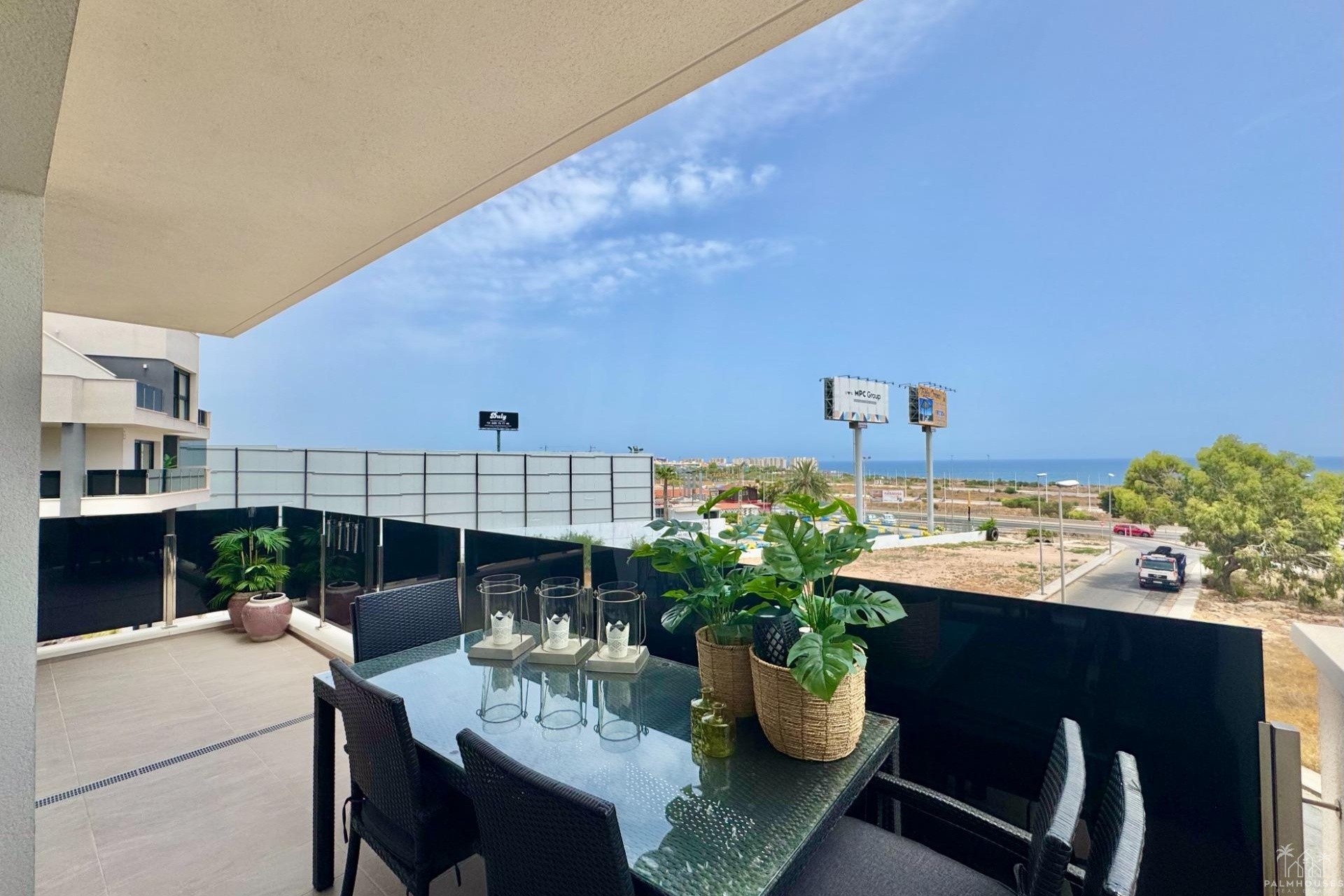 Resale - Apartments - Orihuela Costa - Punta Prima