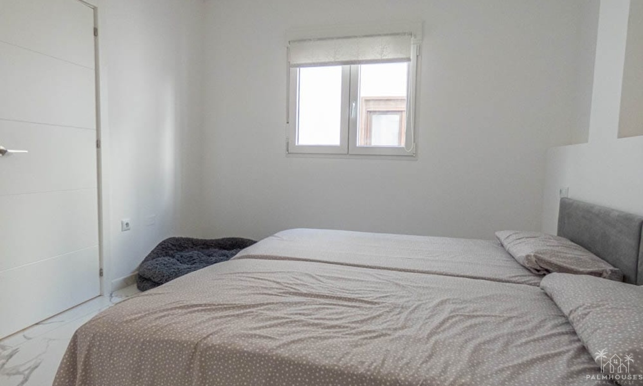 Resale - Apartments - Orihuela Costa - Villamartin
