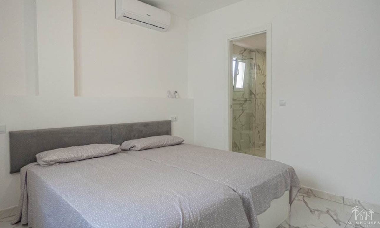 Resale - Apartments - Orihuela Costa - Villamartin