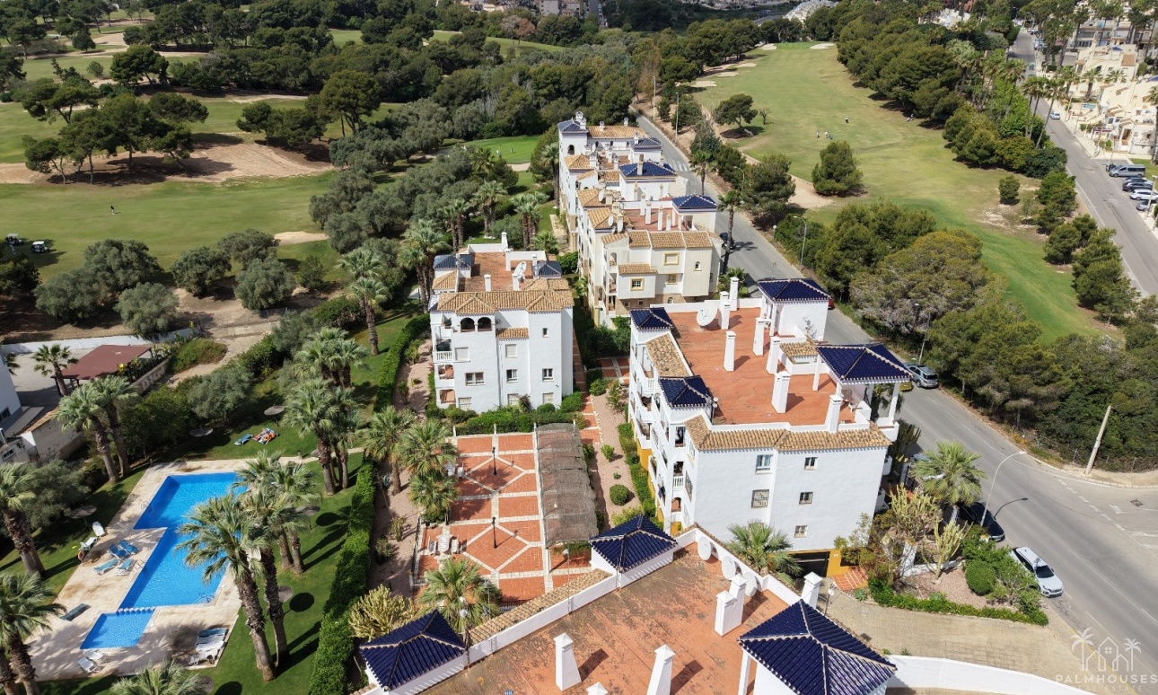 Resale - Apartments - Orihuela Costa - Villamartin