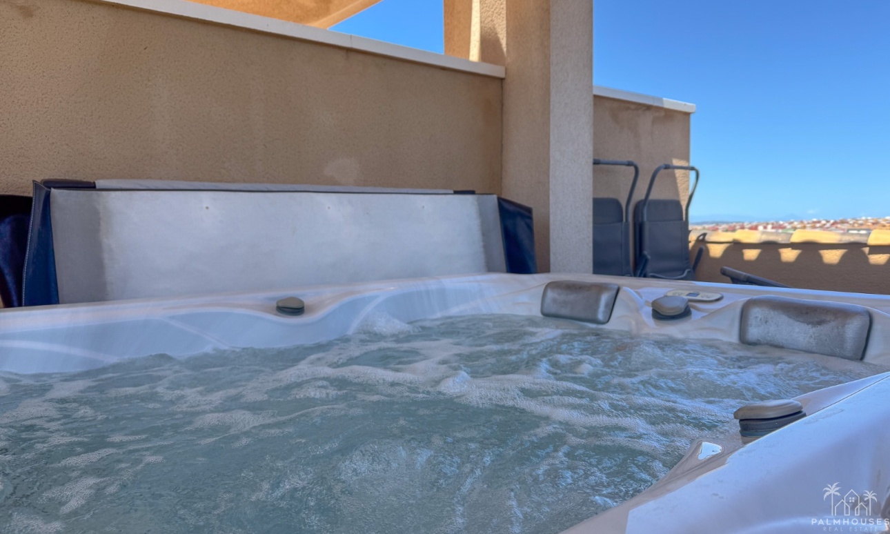 Resale - Apartments - Orihuela Costa - Villamartin