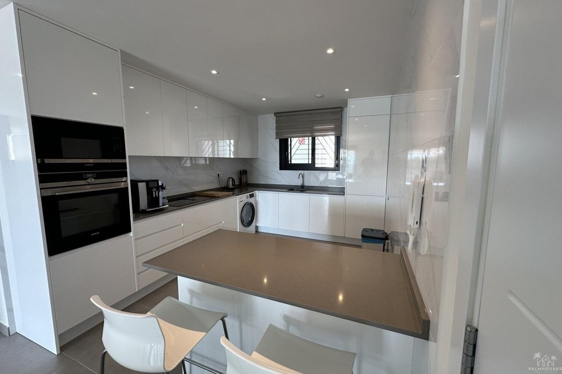 Resale - Apartments - Orihuela Costa - Villamartin