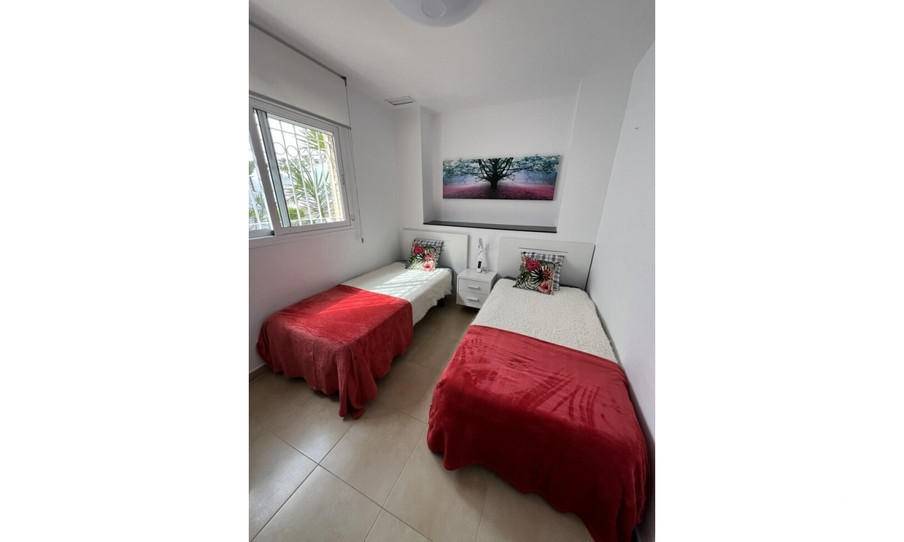 Resale - Apartments - Orihuela Costa - Villamartin