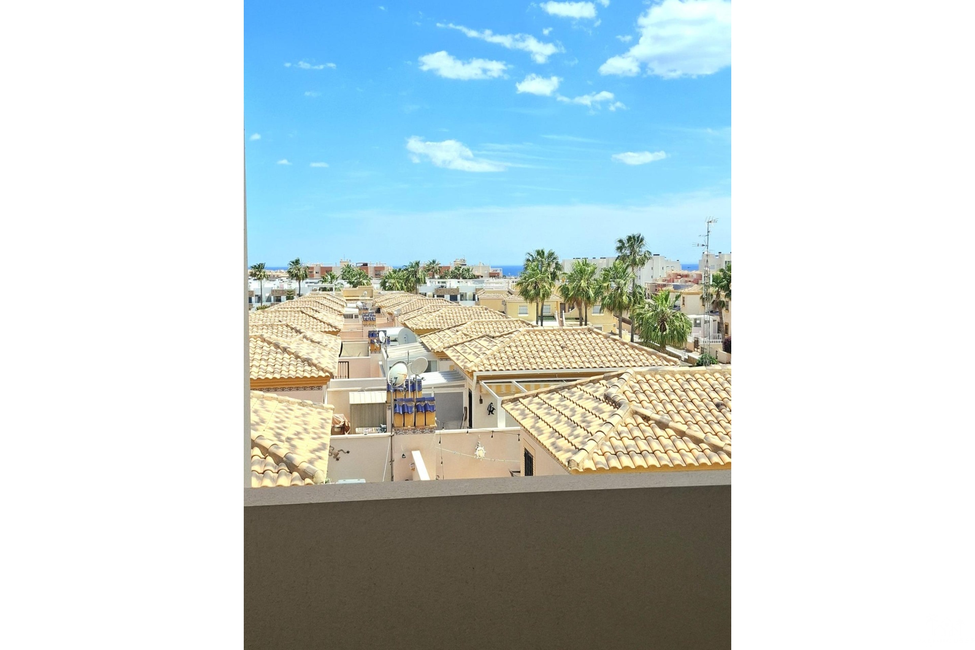 Resale - Apartments - Orihuela Costa - Villamartin