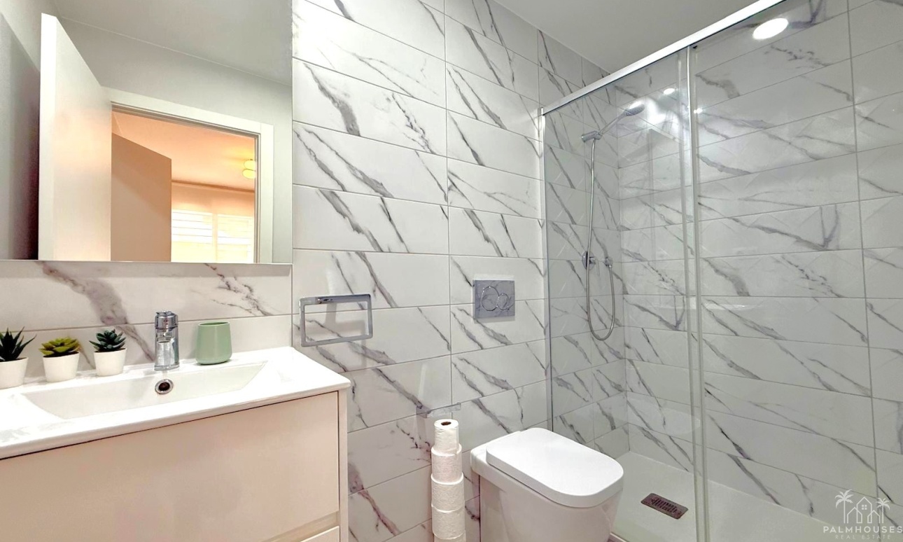 Resale - Apartments - Orihuela Costa - Villamartin