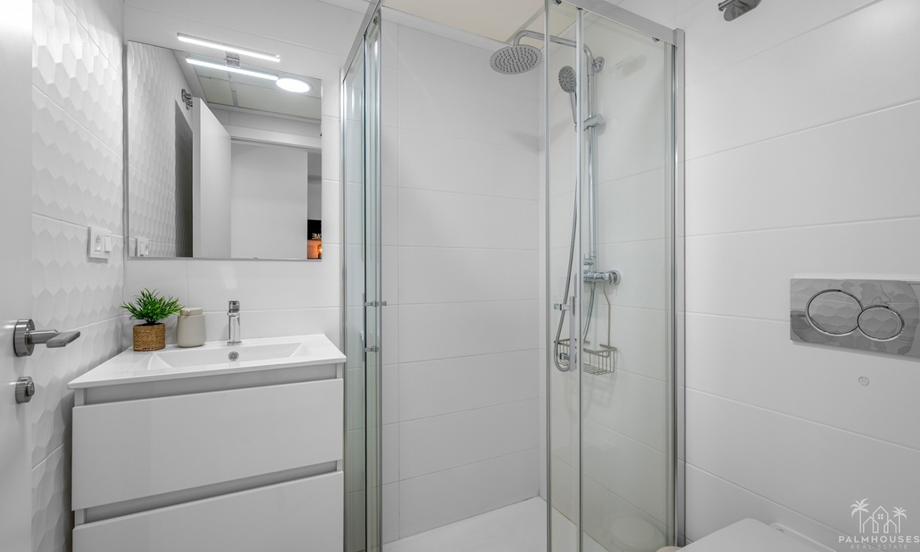 Resale - Apartments - Orihuela Costa - Villamartin