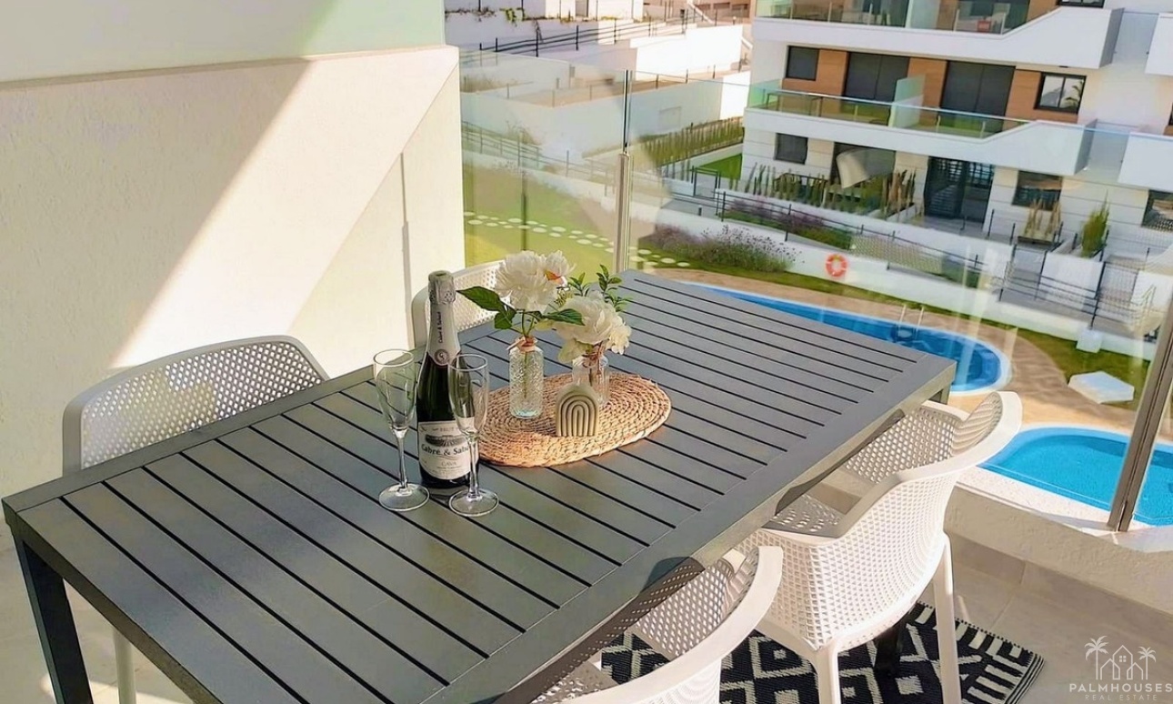Resale - Apartments - Orihuela - Villamartin