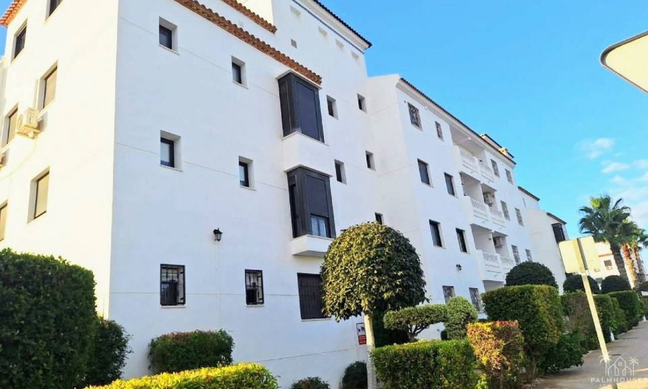Resale - Apartments - Orihuela - Villamartin